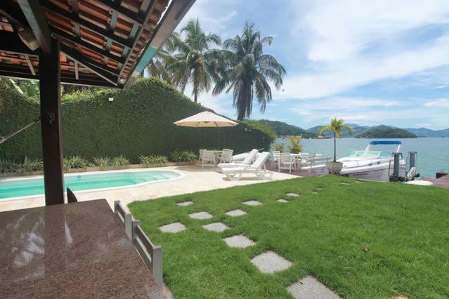 CASA MARAVILHOSA à BEIRA MAR EM ANGRA DOS REIS