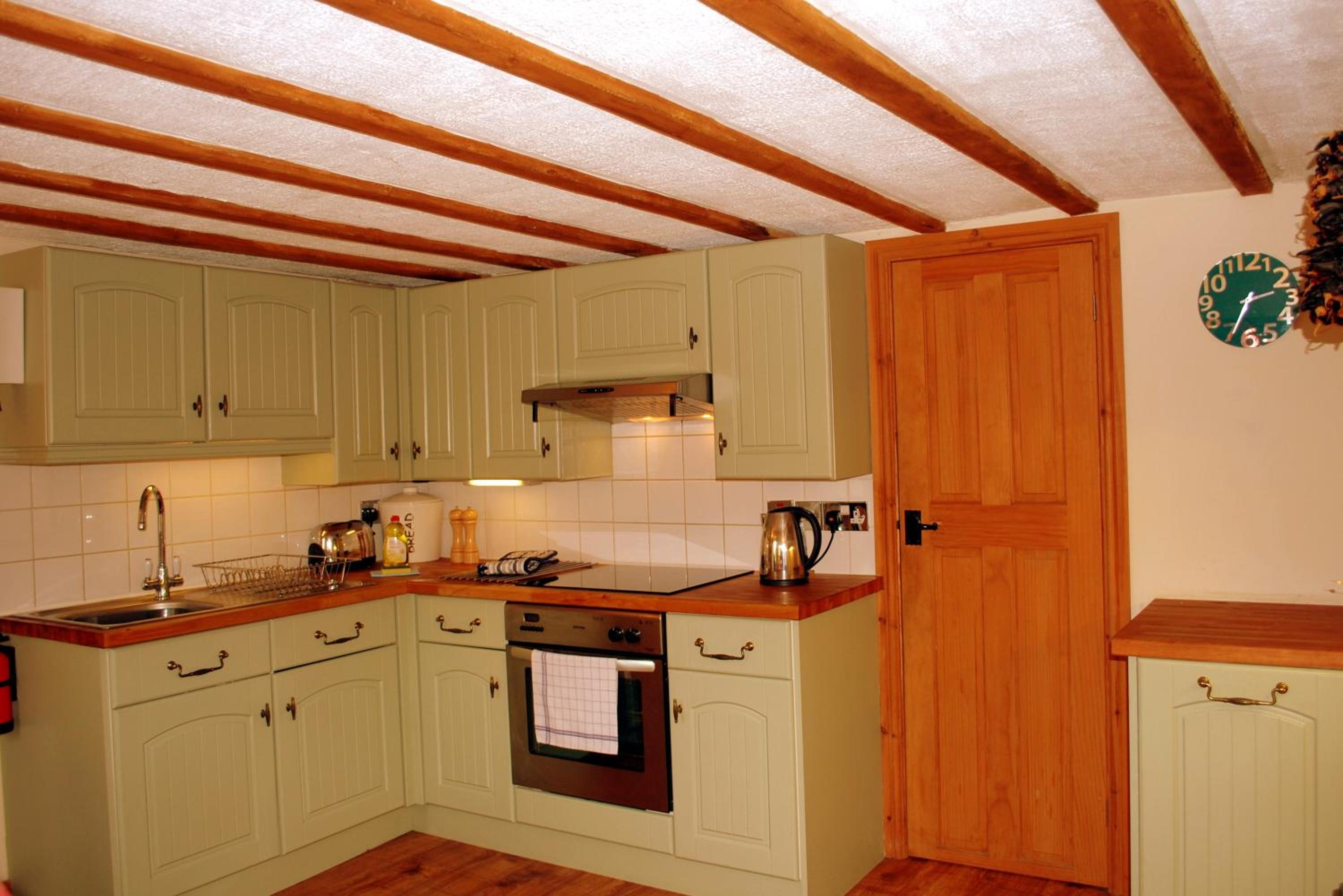 Hillocks Cottage, Kniveton view 4