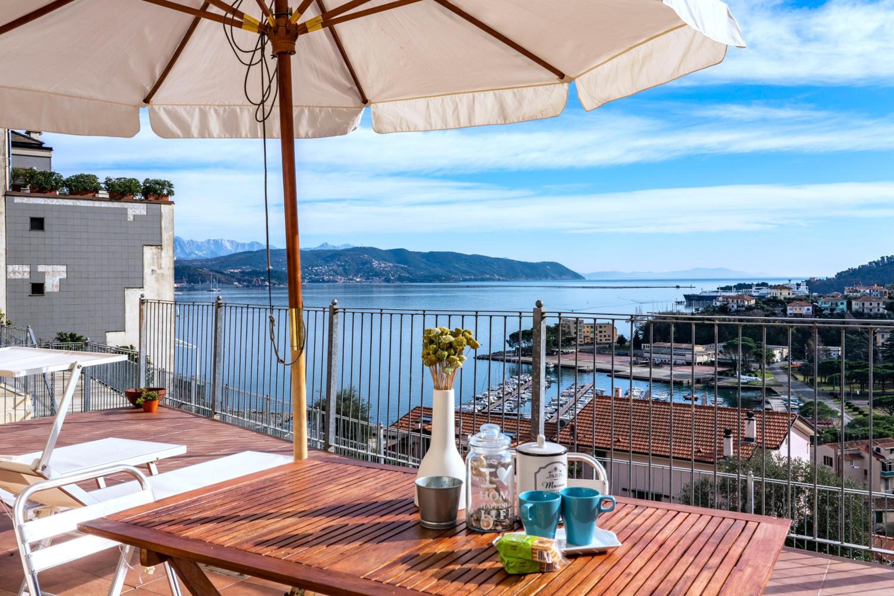 Casa Lublu view 3