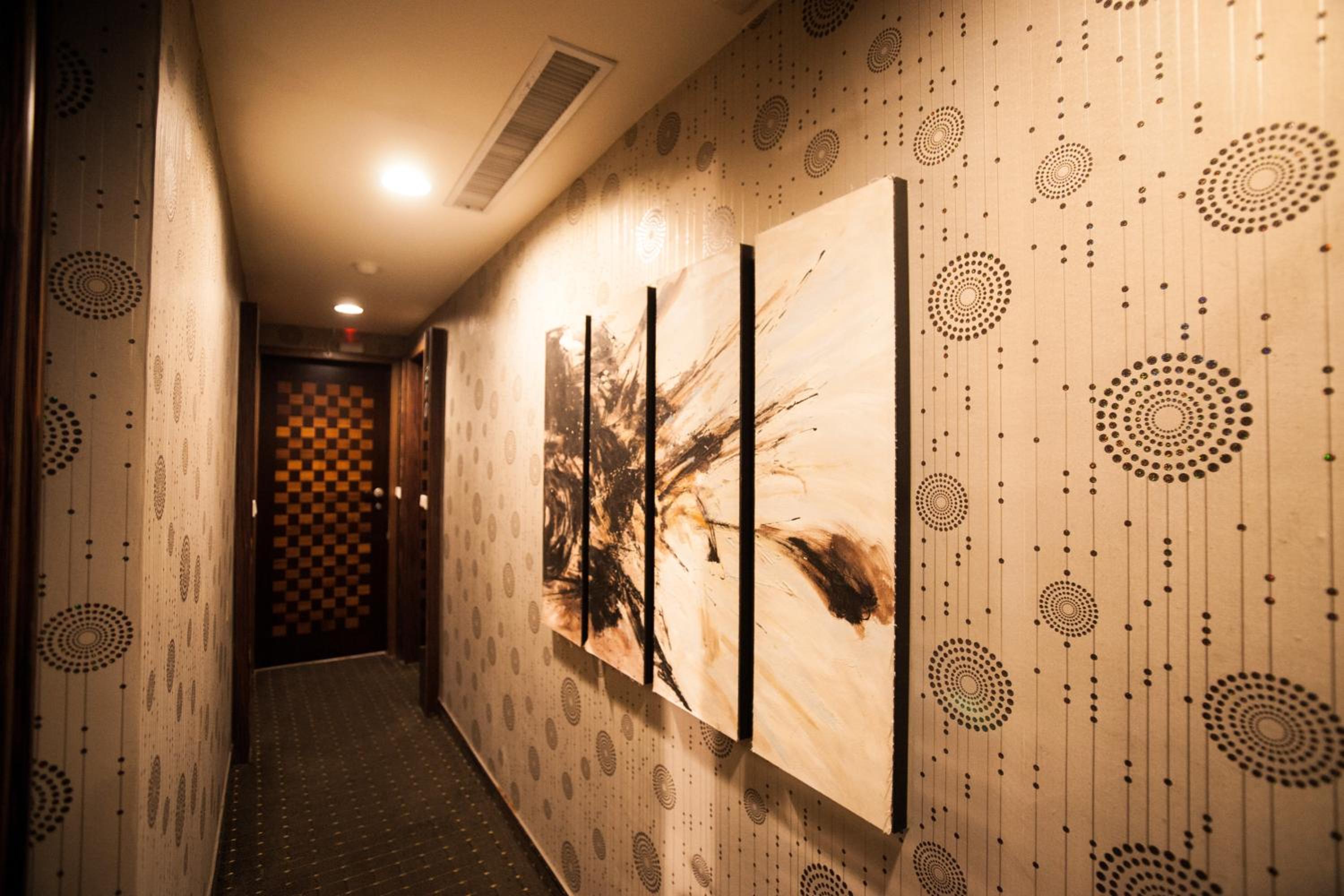 Love Hotel view 5