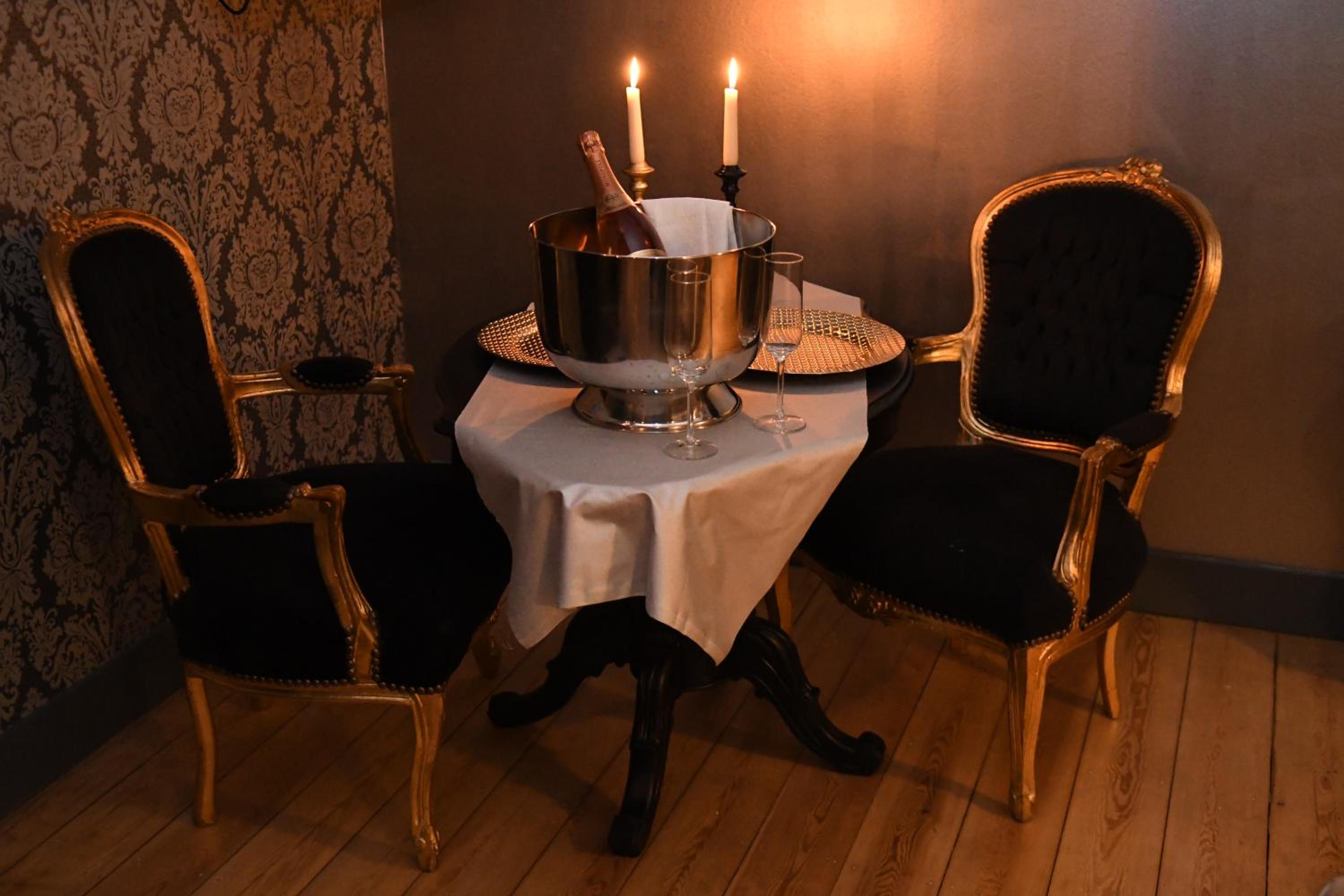 Vip room 209