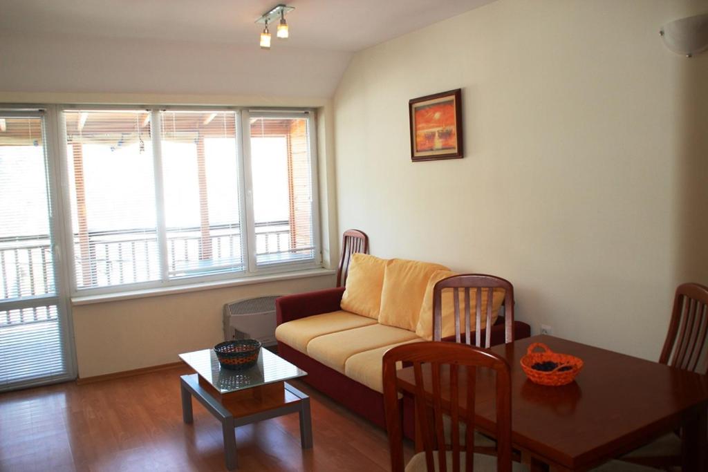 Eagle Rock View Apartment, Borovets view 2