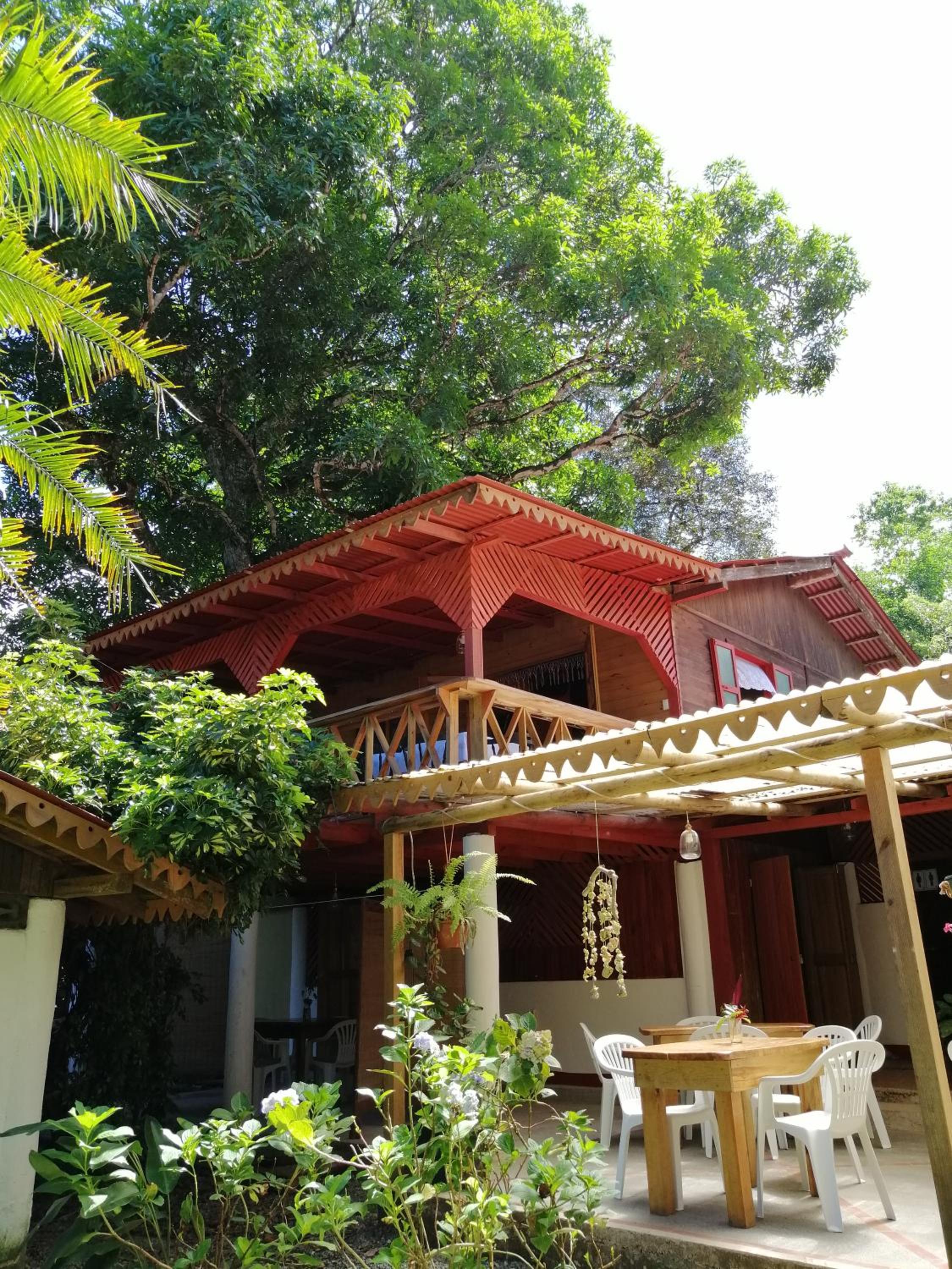 Hotel Chalet Y Cabinas Hibiscus - Image 1