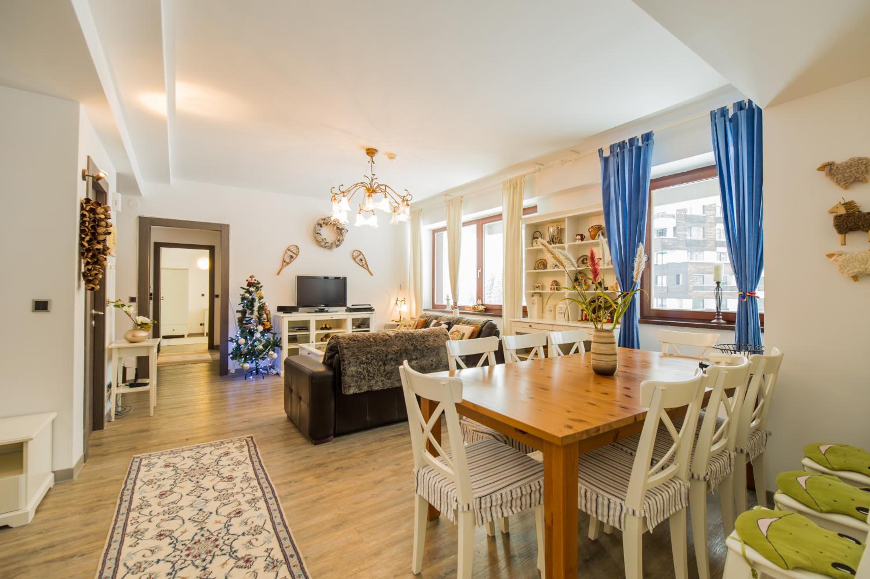 Charming 3-Bedroom Apartment view 2