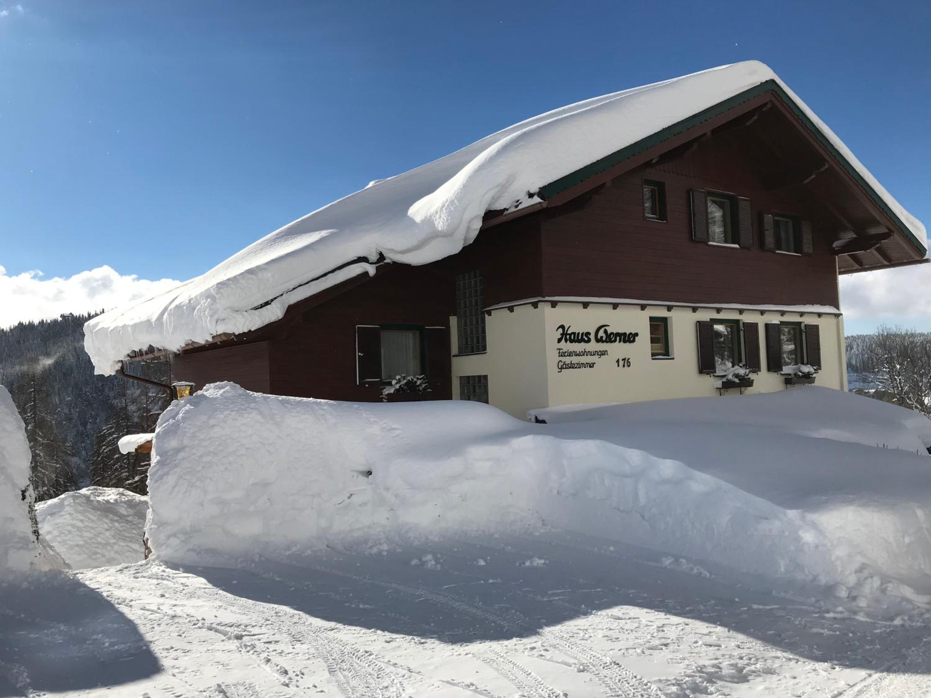 Haus Werner, Ferienwohnung mit Sommercard view 2