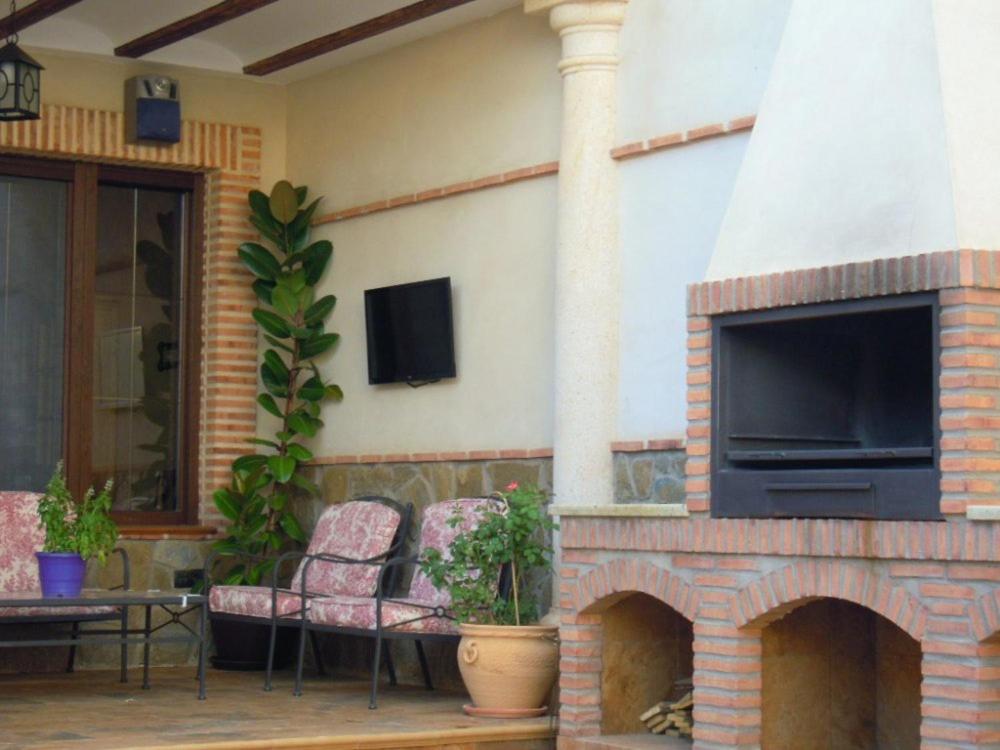Photo 8