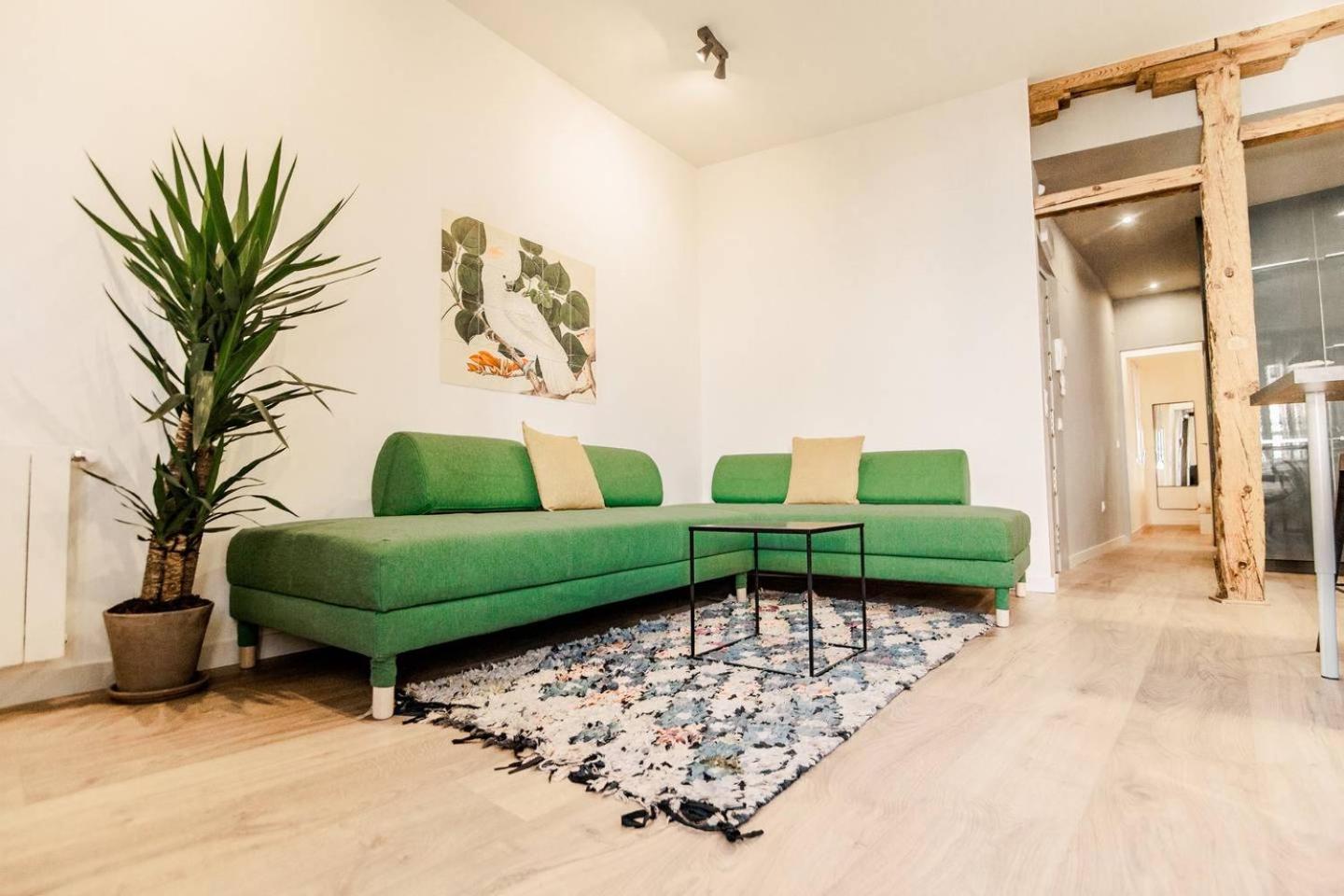 STYLISH NEST 1BD PLAZA MAYOR - SOL view 4