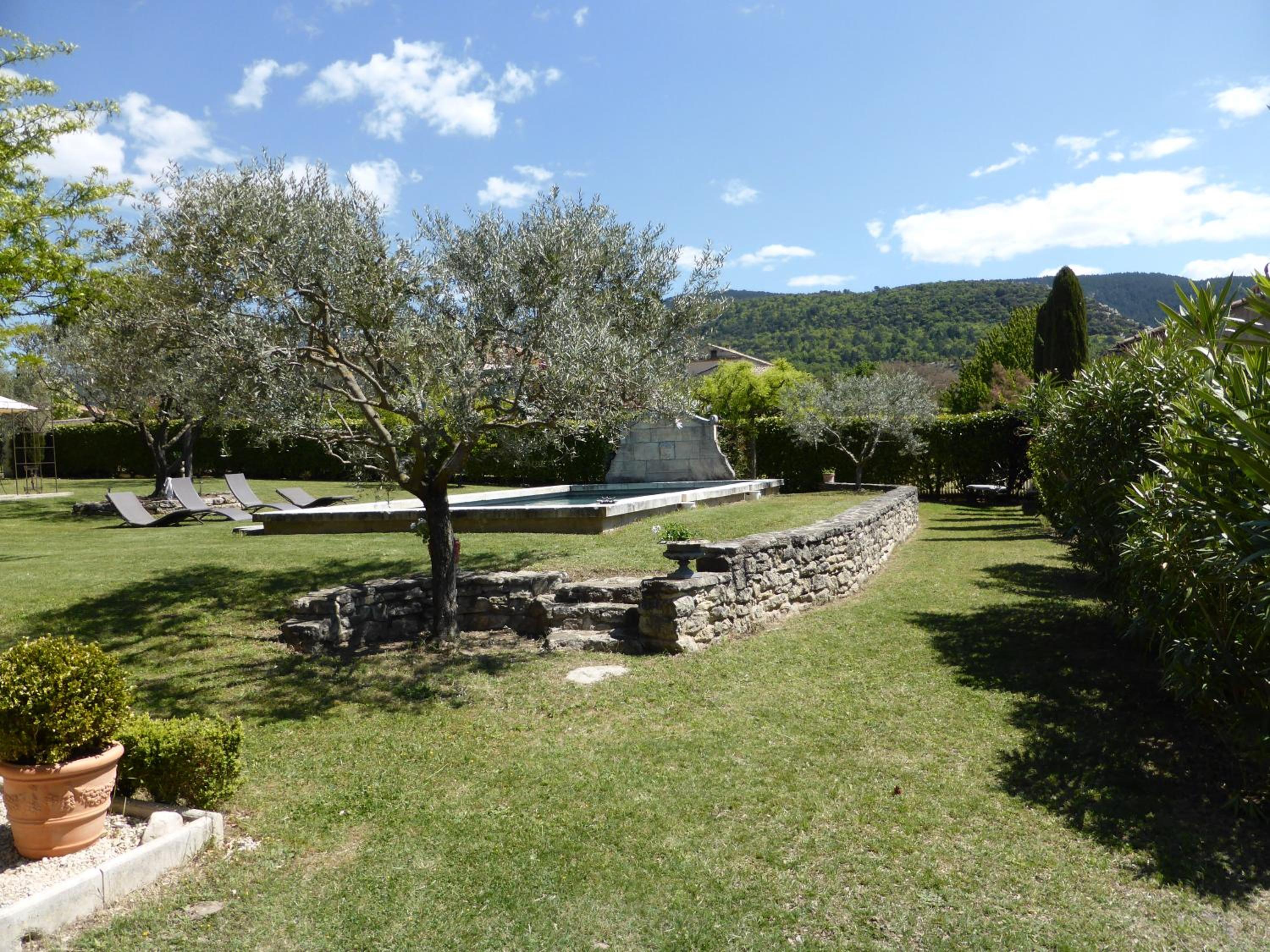 Le Balcon De Roxane view 2
