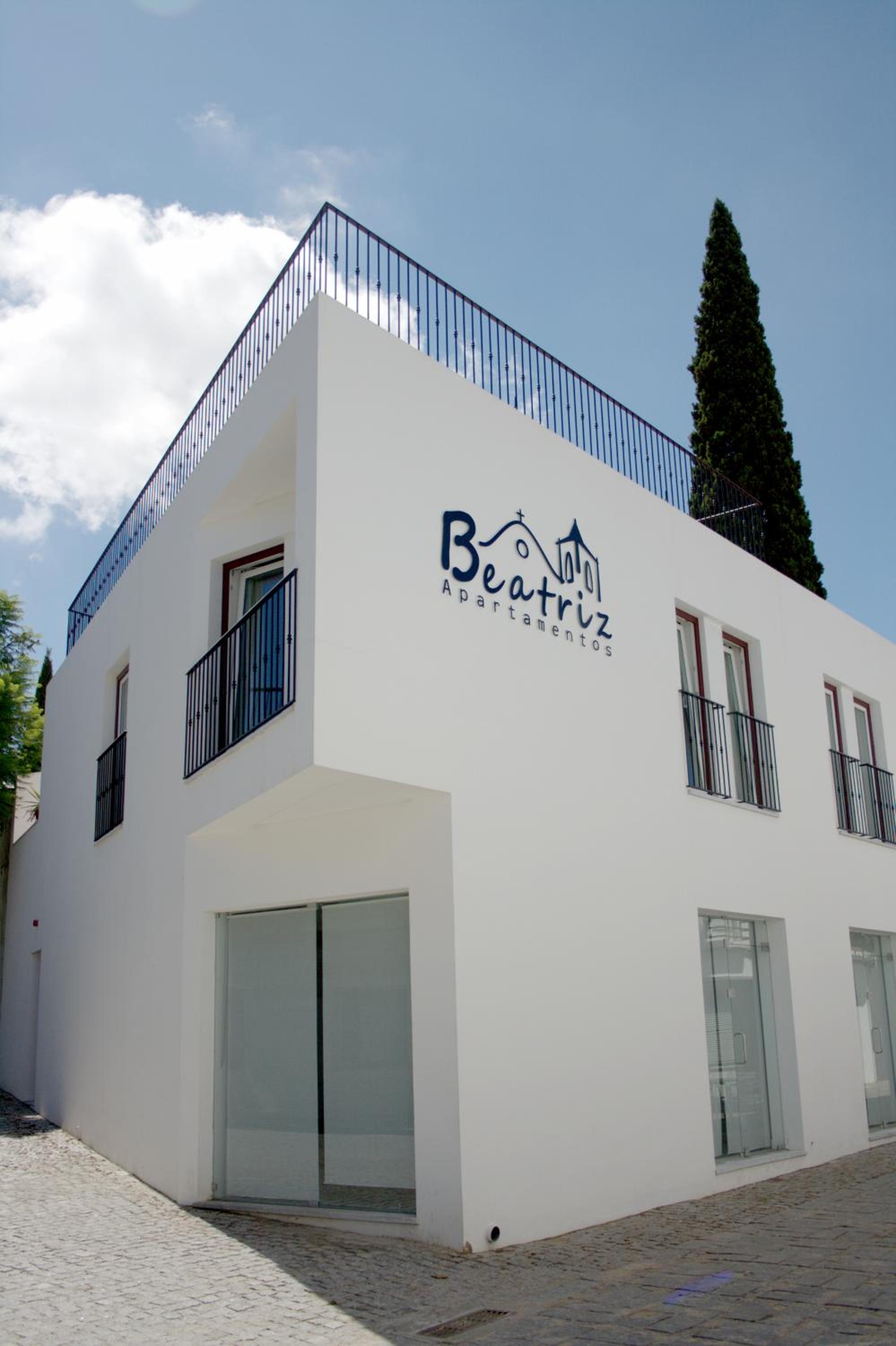 Hotel Beatriz - Image 1