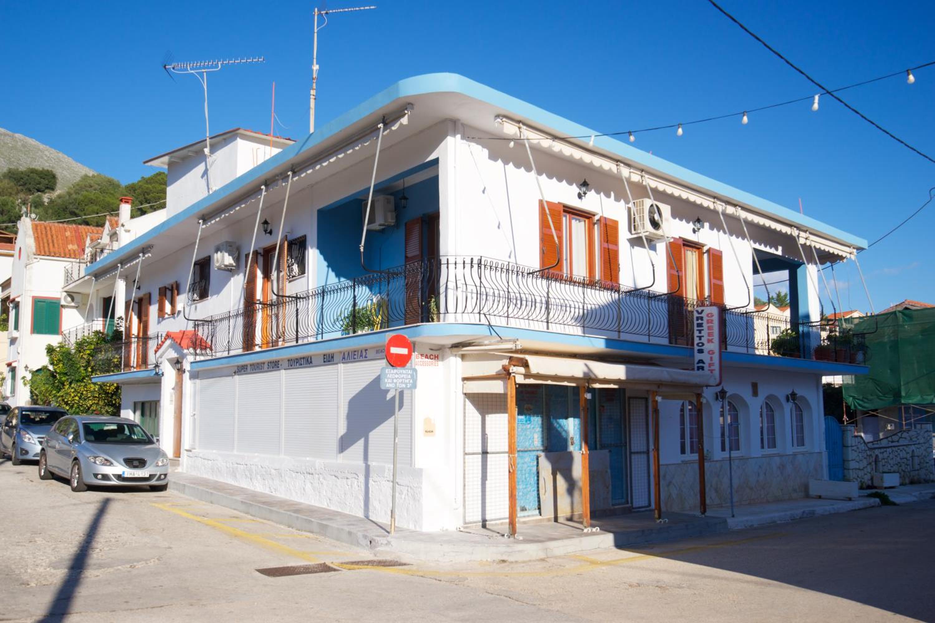 Vrettos Arts view 4
