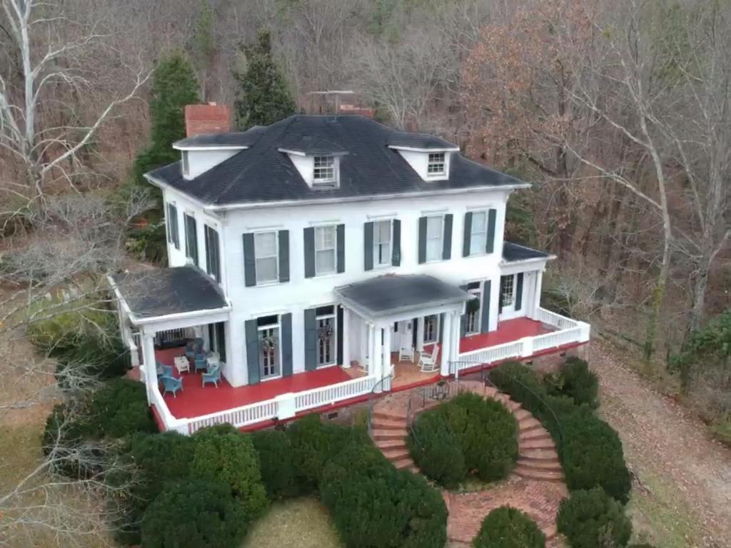 Oxford Vacations - Springwood Inn - Property Image 1