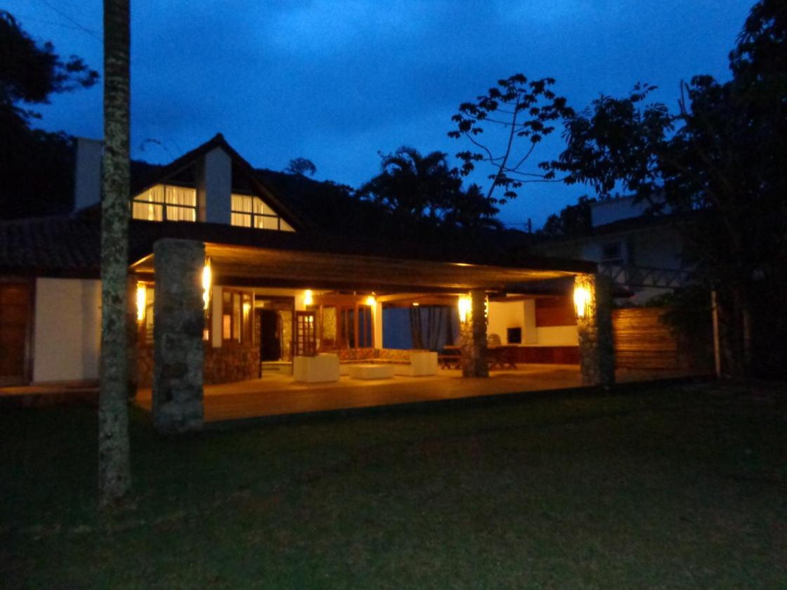 Casa PÉ NA AREIA de REVISTA