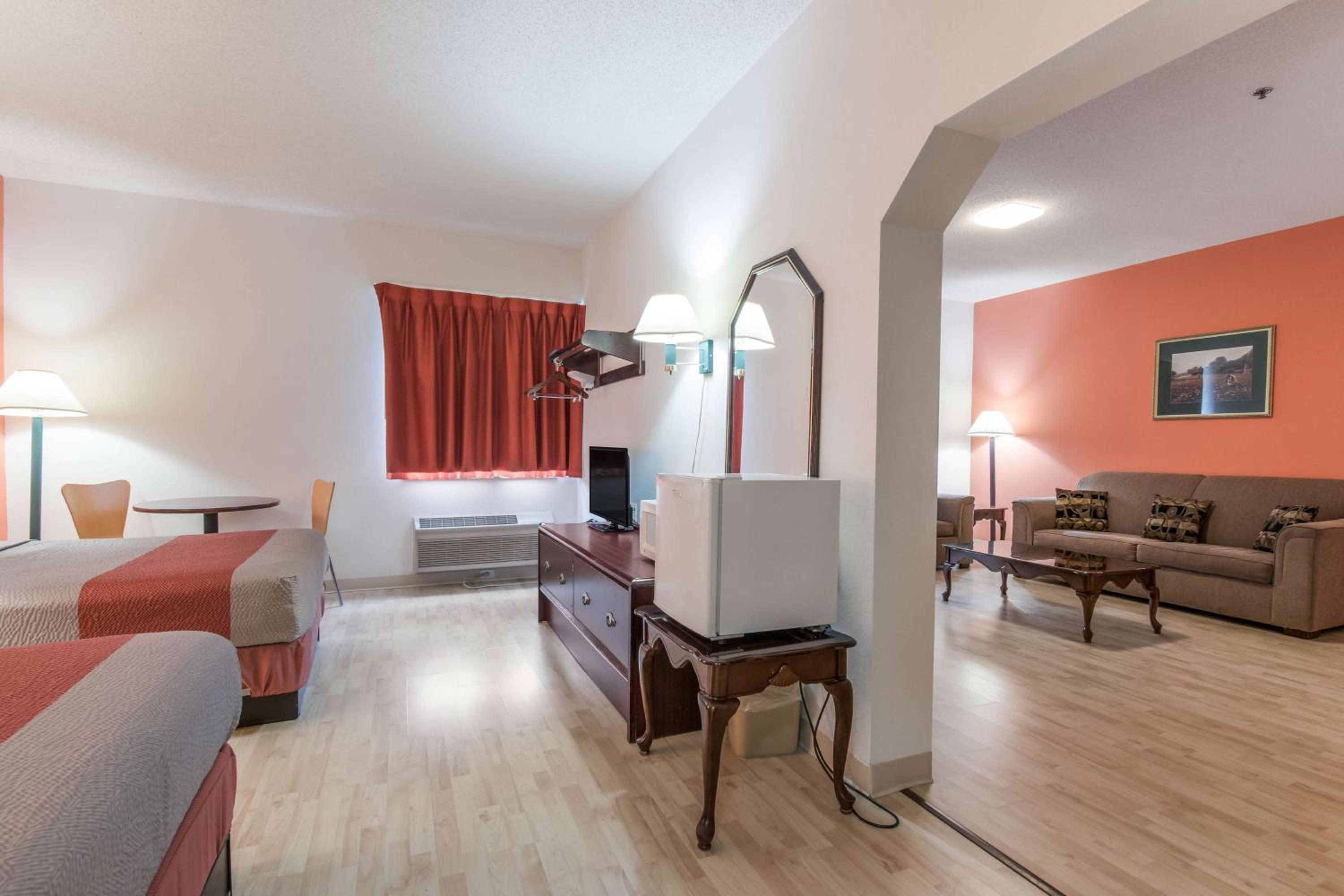 Harrisburg Vacations - Motel 6-Harrisburg, PA - Hershey North - Property Image 11