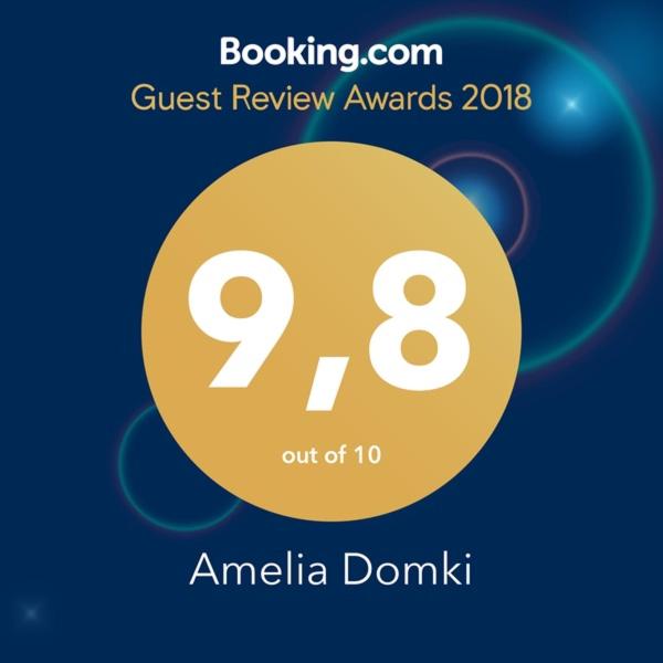 Amelia Domki
