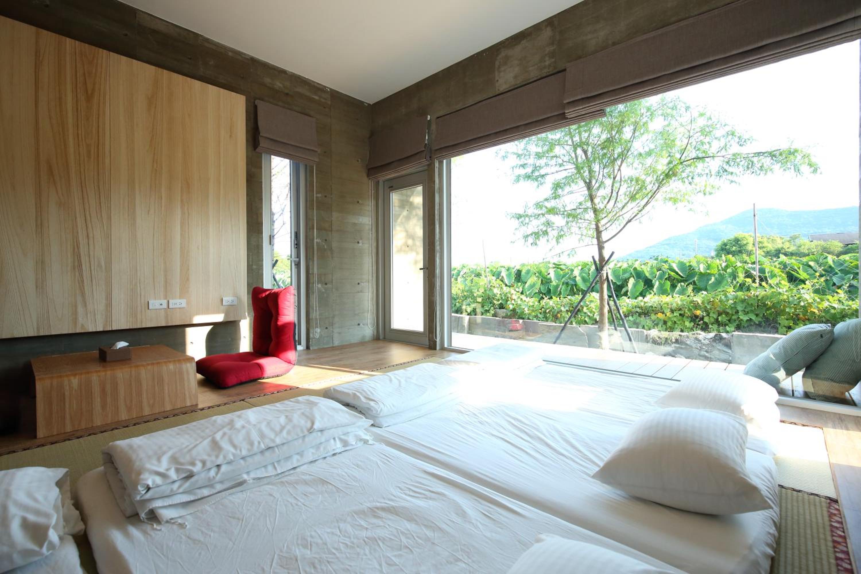 Chuying Sunrise B&B