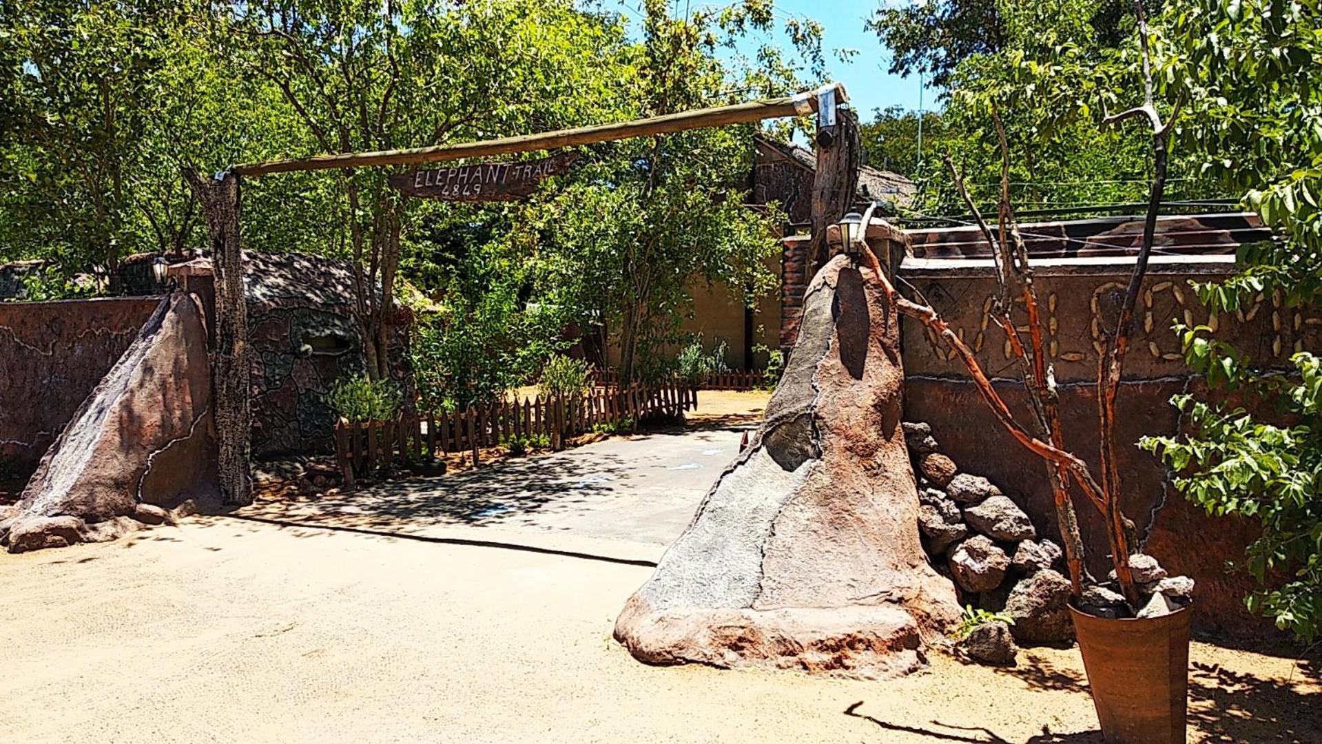 Elephant Trail Guesthouse and Backpackers