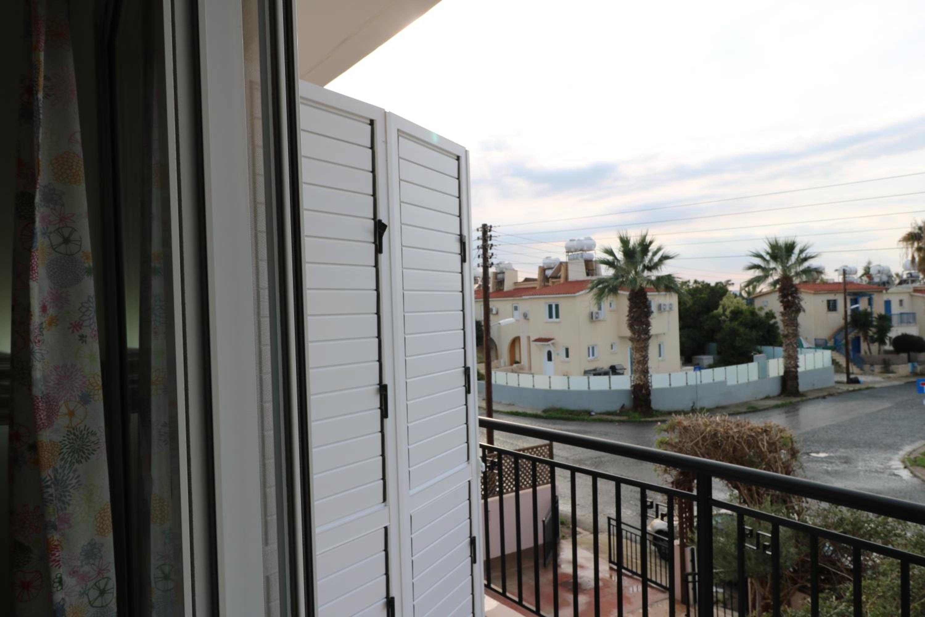 The Paradise Townhouses By Taimoura