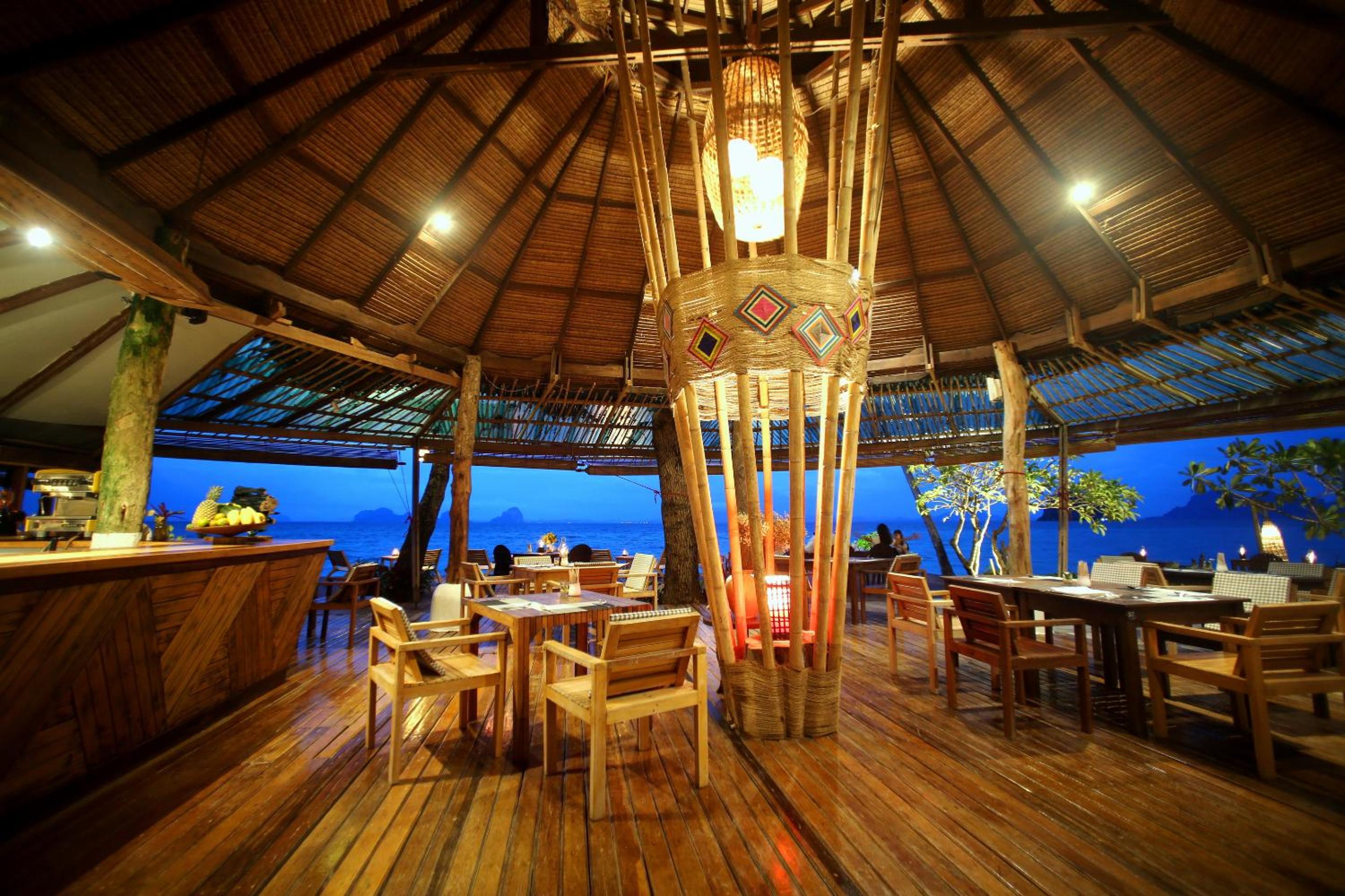 Thapwarin Resort - Green Hotel