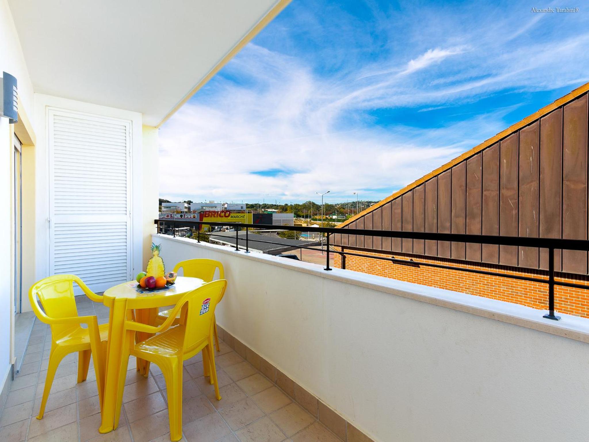 A05 - Luxury 1 Bed Fully Equipped with Pool view 3