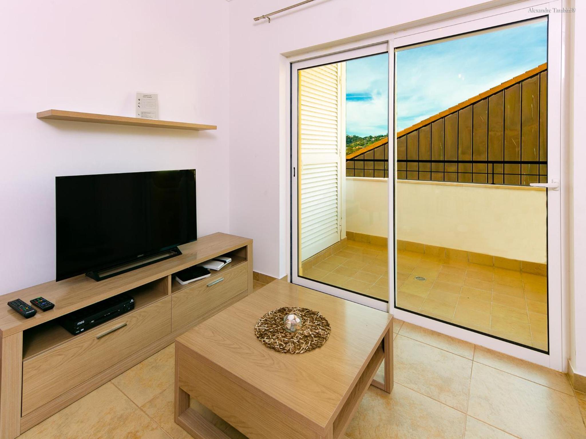 A05 - Luxury 1 Bed Fully Equipped with Pool view 5