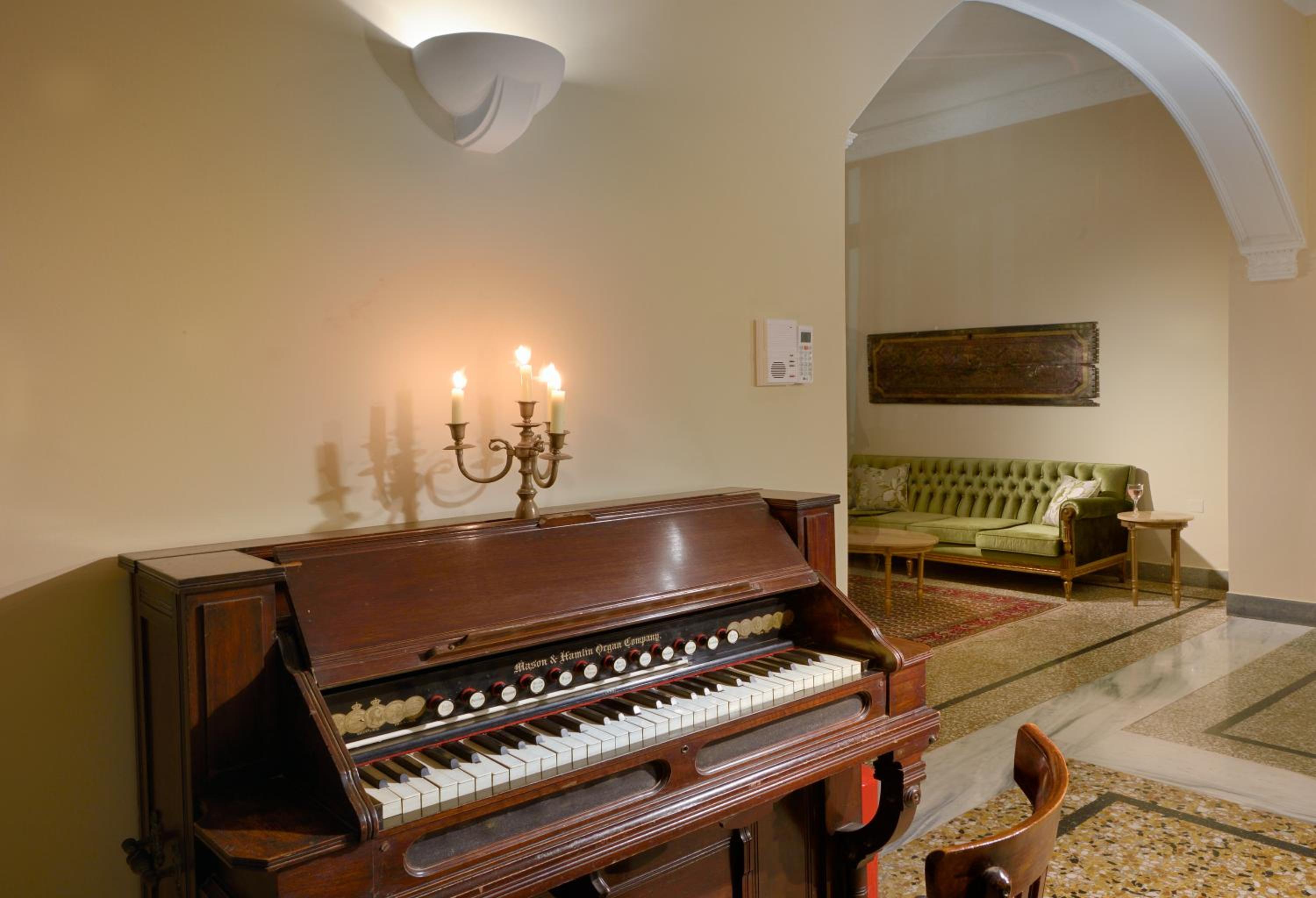 Athenian Vintage Apartments