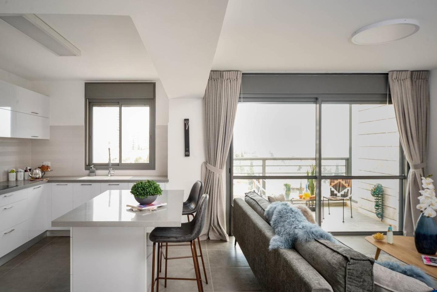 Savyoney Ramat Sharet By Isrentals- 3 Bedrooms view 4