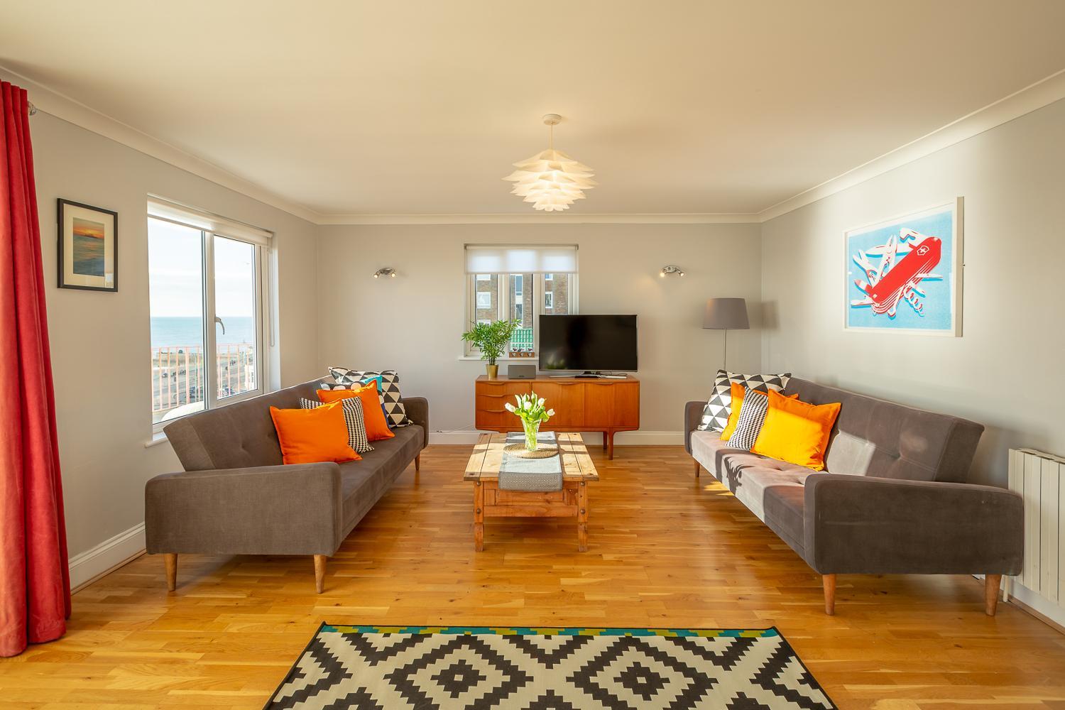 Pier Court Apartments Brighton view 4