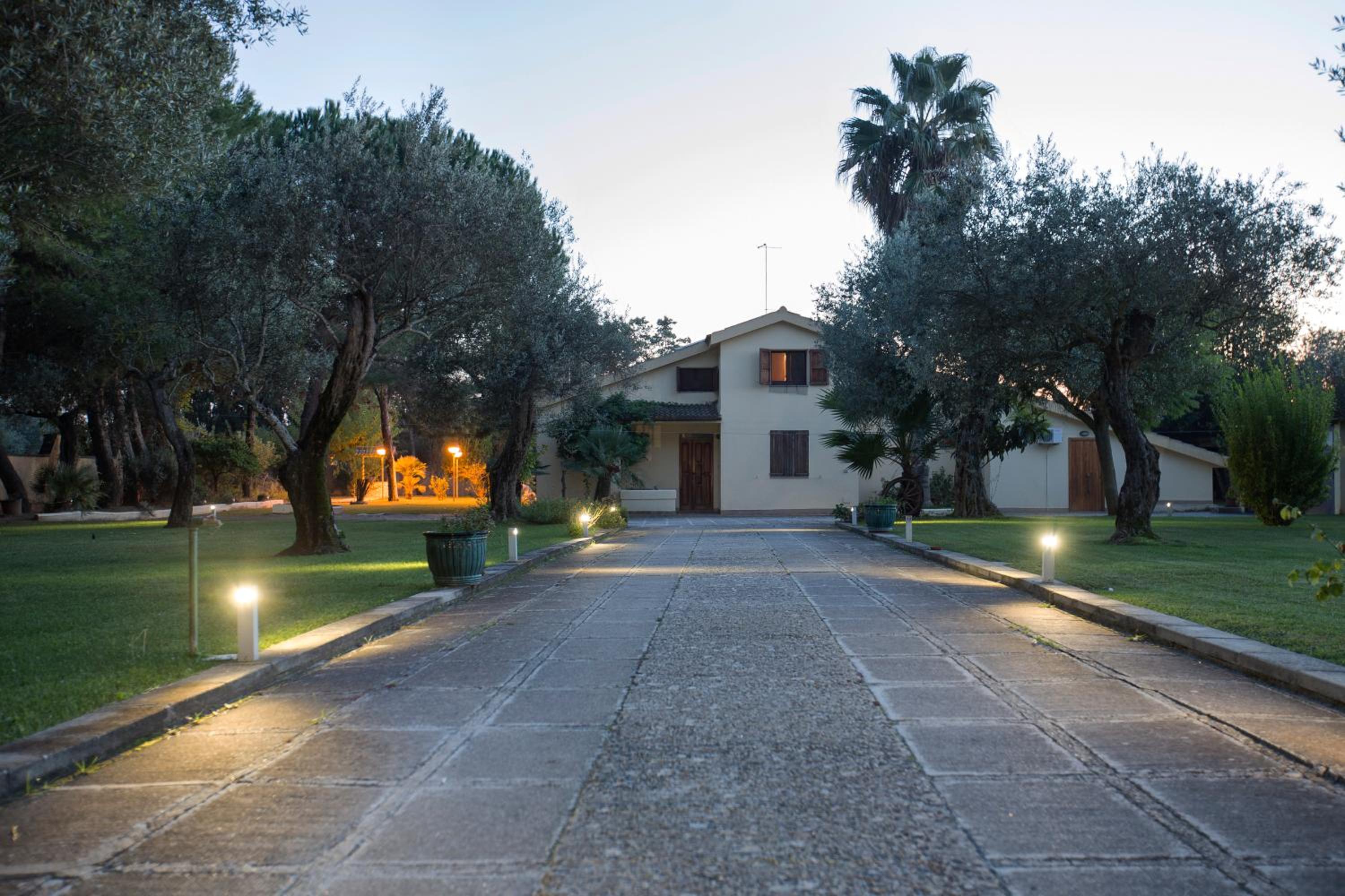 Hotel villa sara - Image 1