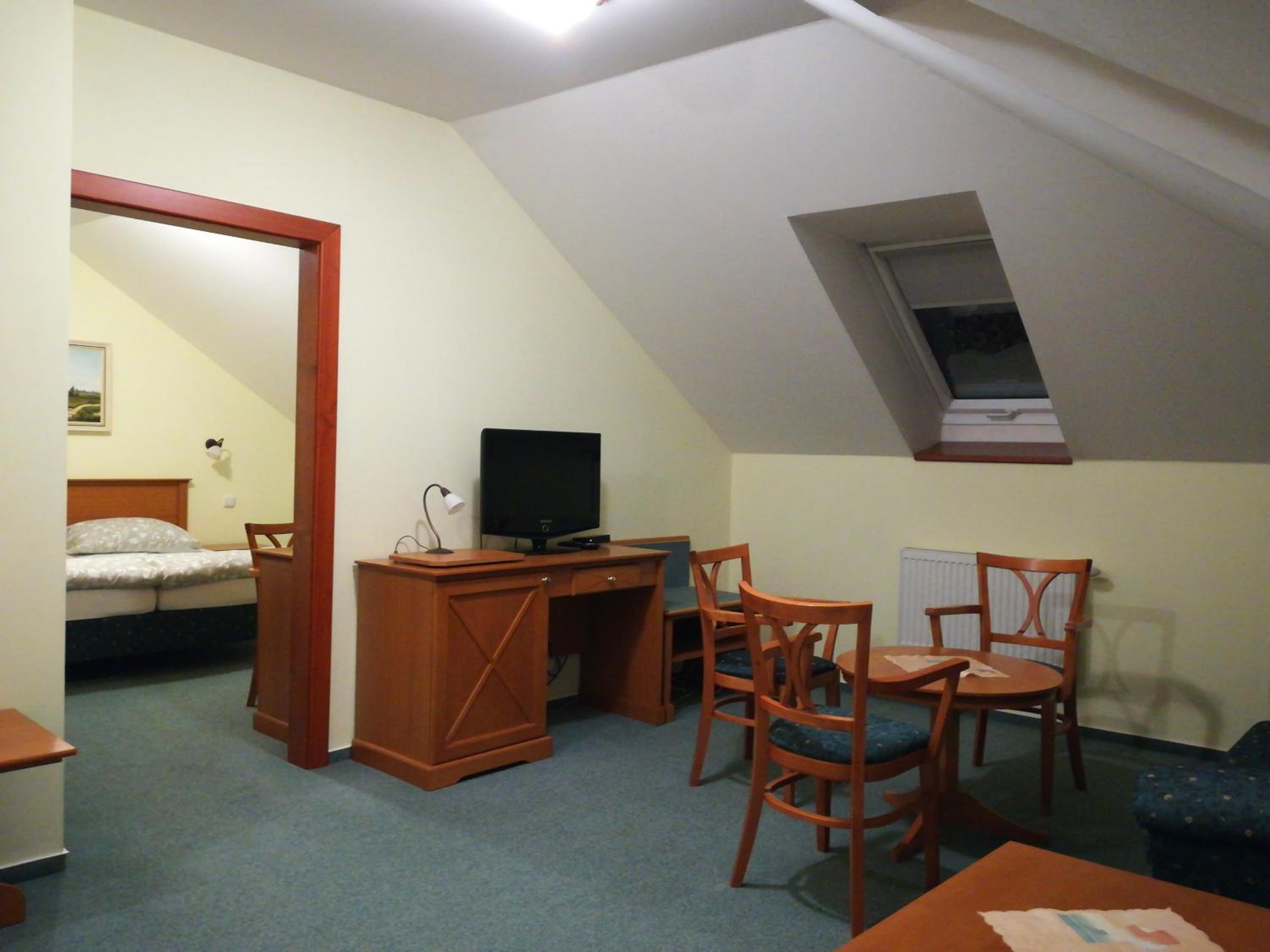 Photo 42