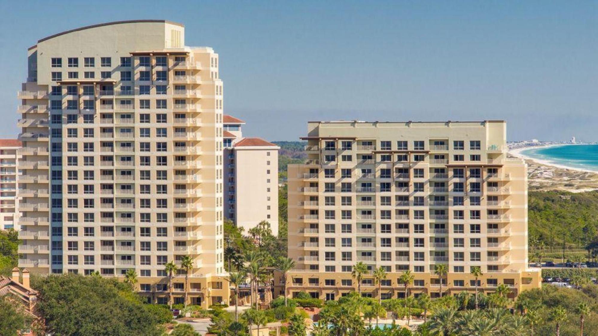 Sandestin Resort Luau by Tufan