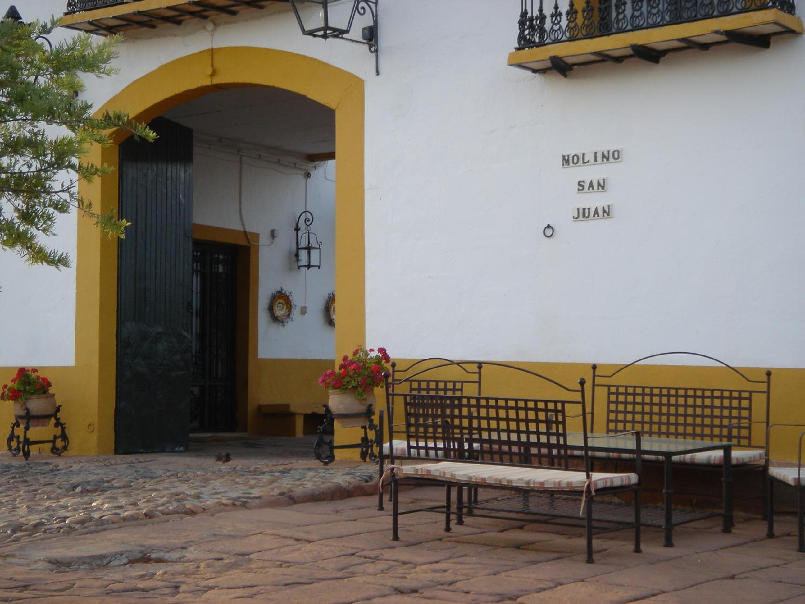 Cortijo Molino San Juan view 2