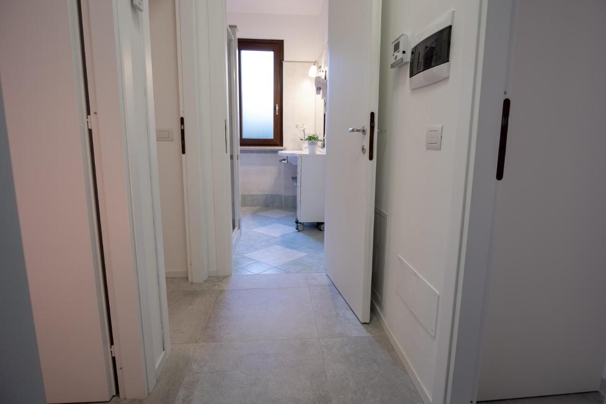 Casa Mary due - trilocale con giardino privato a due passi dal lago view 4