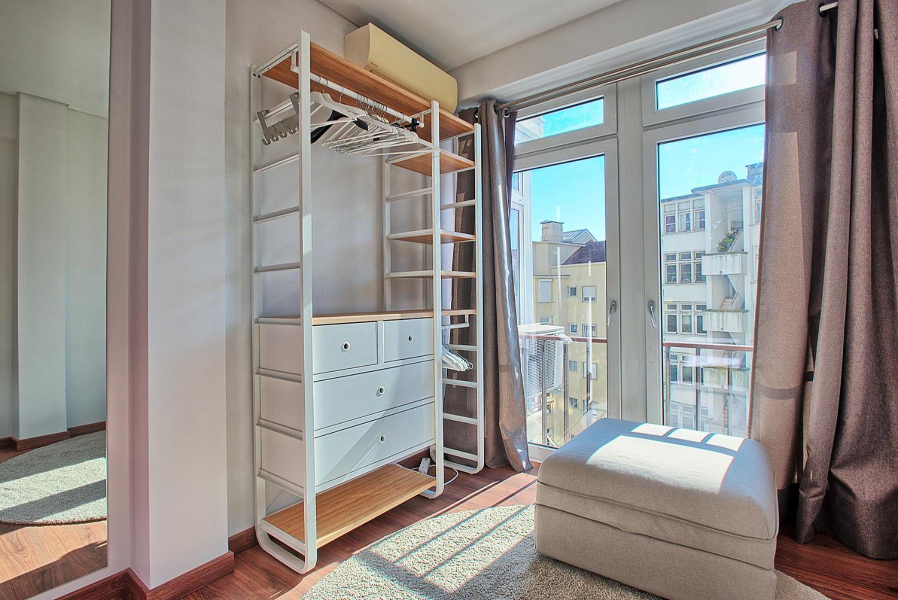 Alameda Flat view 3