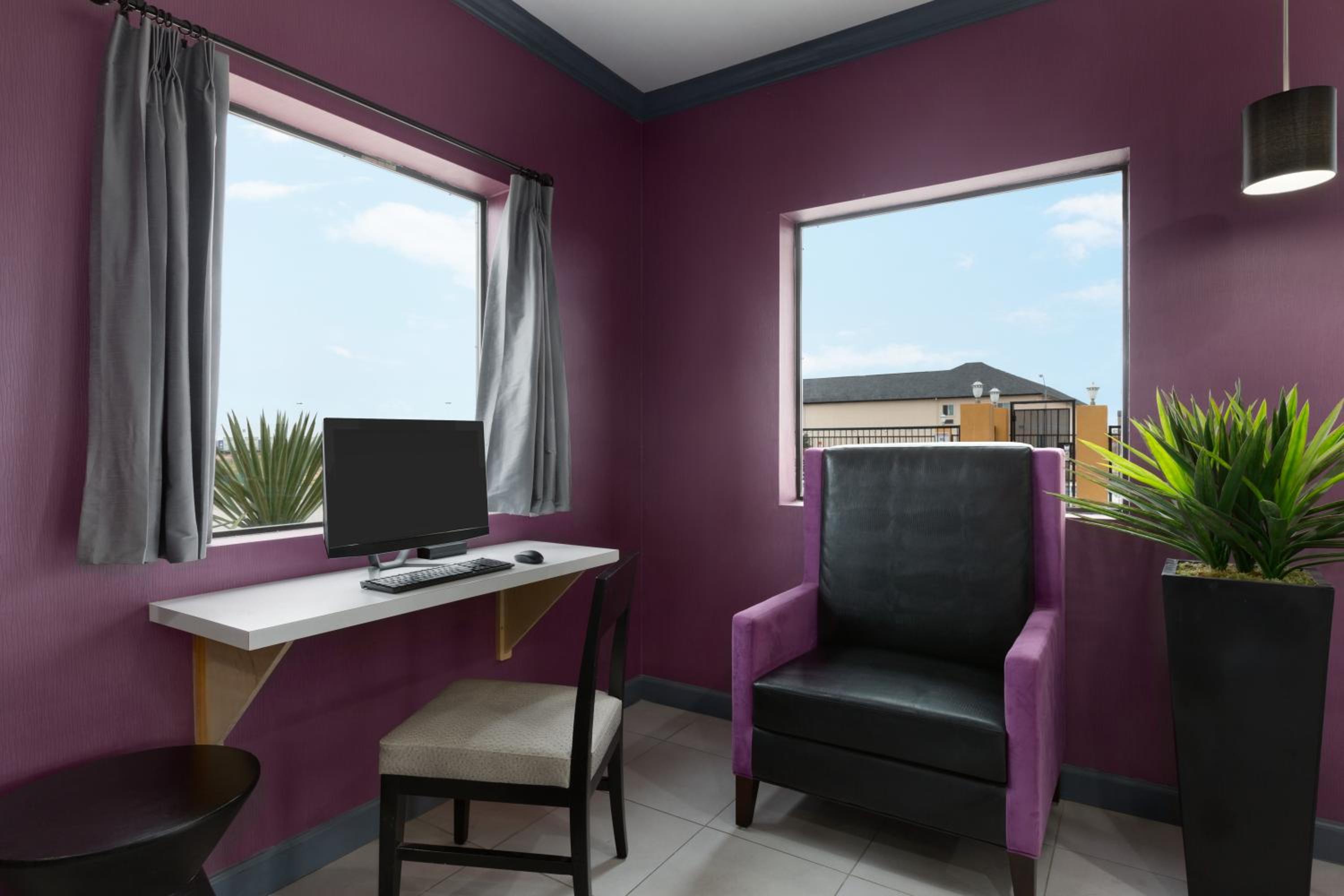 Days Inn by Wyndham Odessa