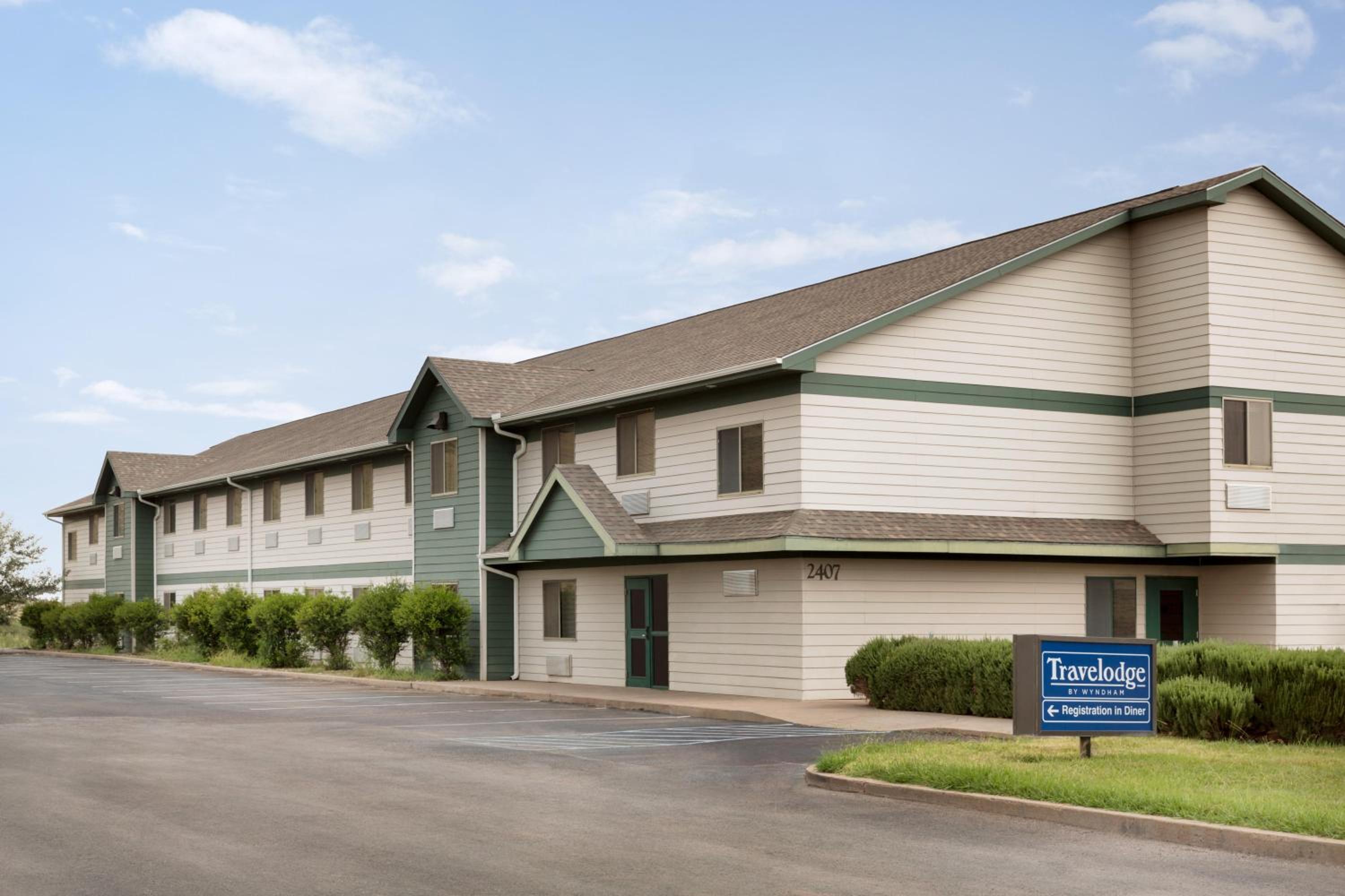 Alpine Vacations - Travelodge by Wyndham Alpine - Property Image 7