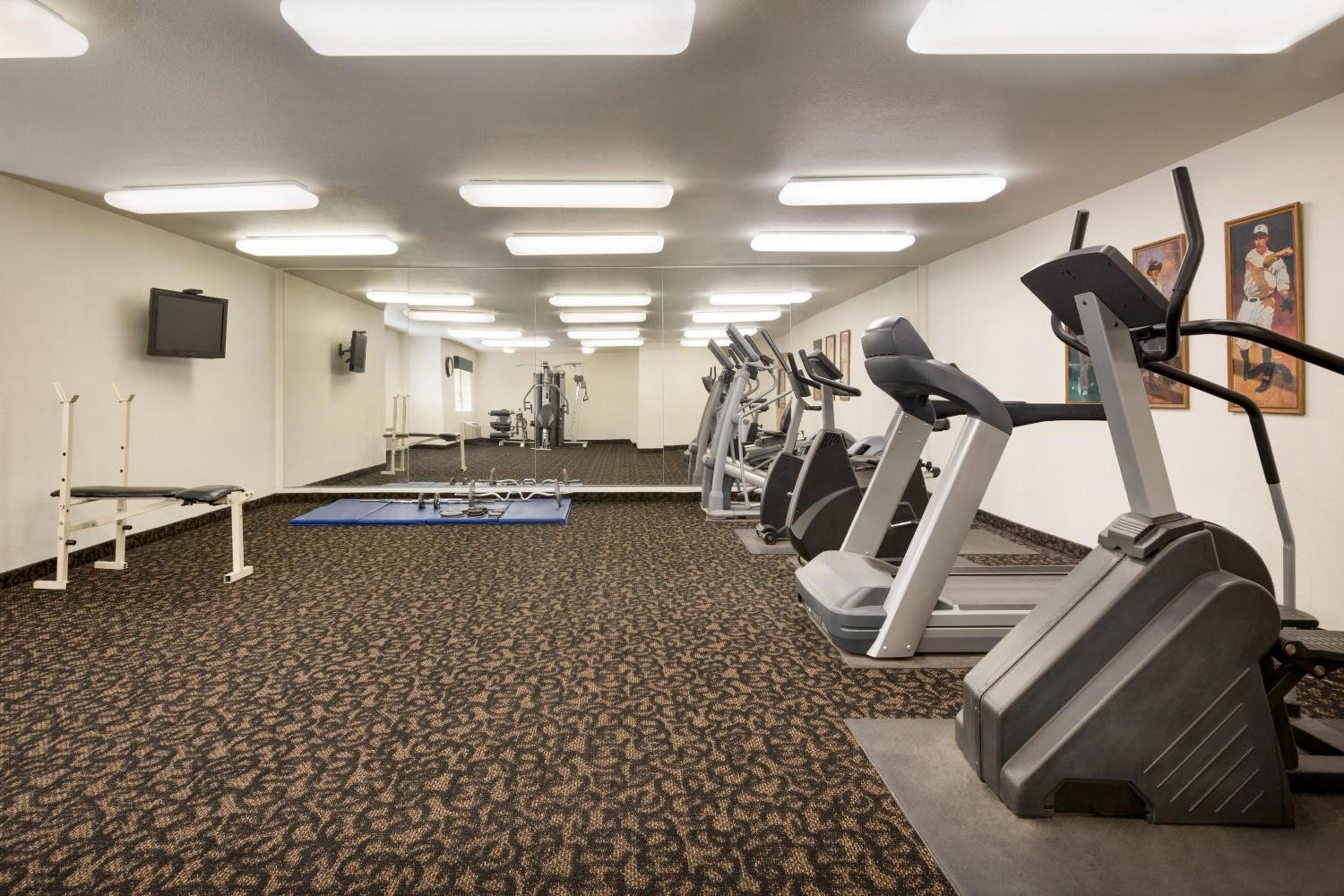 Alpine Vacations - Travelodge by Wyndham Alpine - Property Image 3