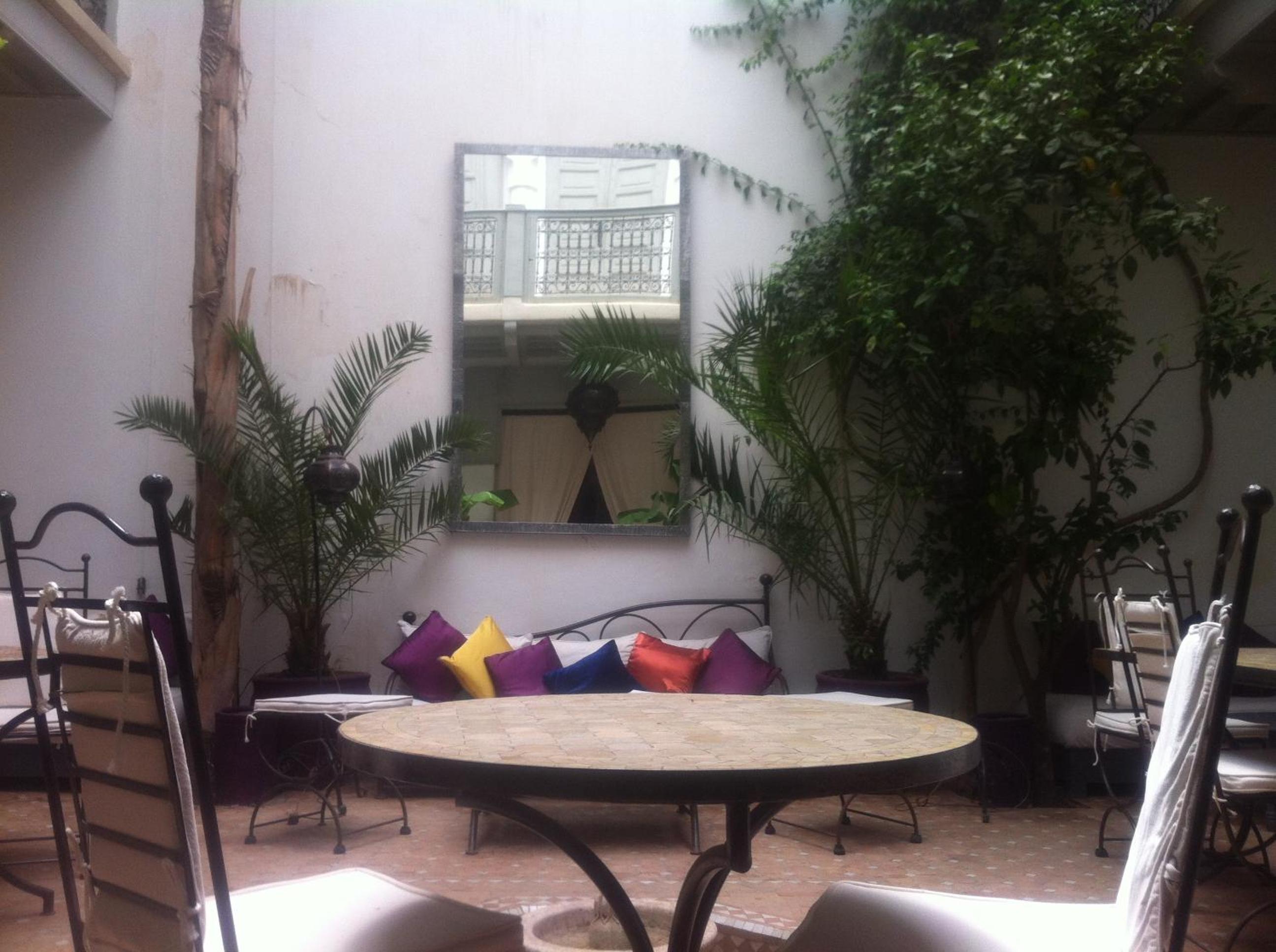lounge