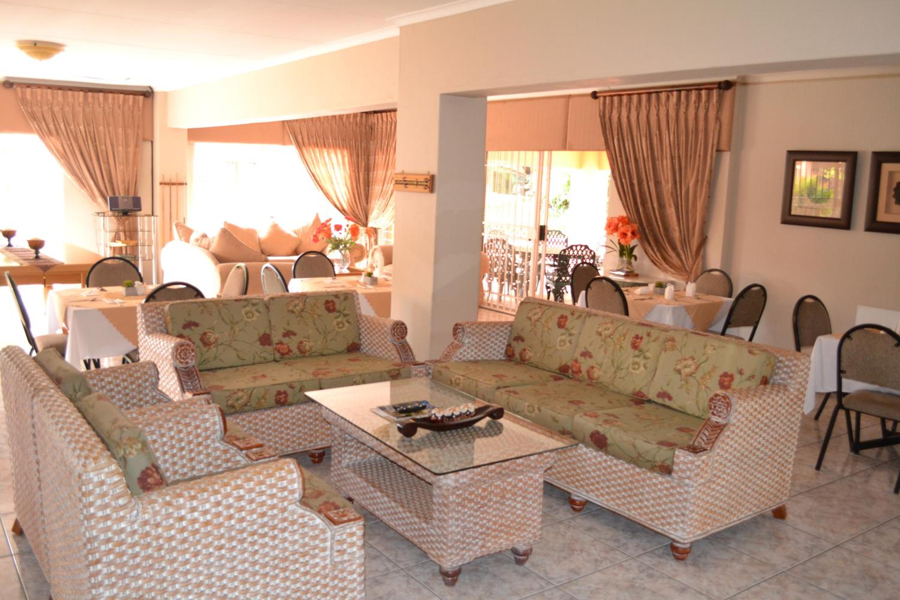 Eagles Nest Lodge