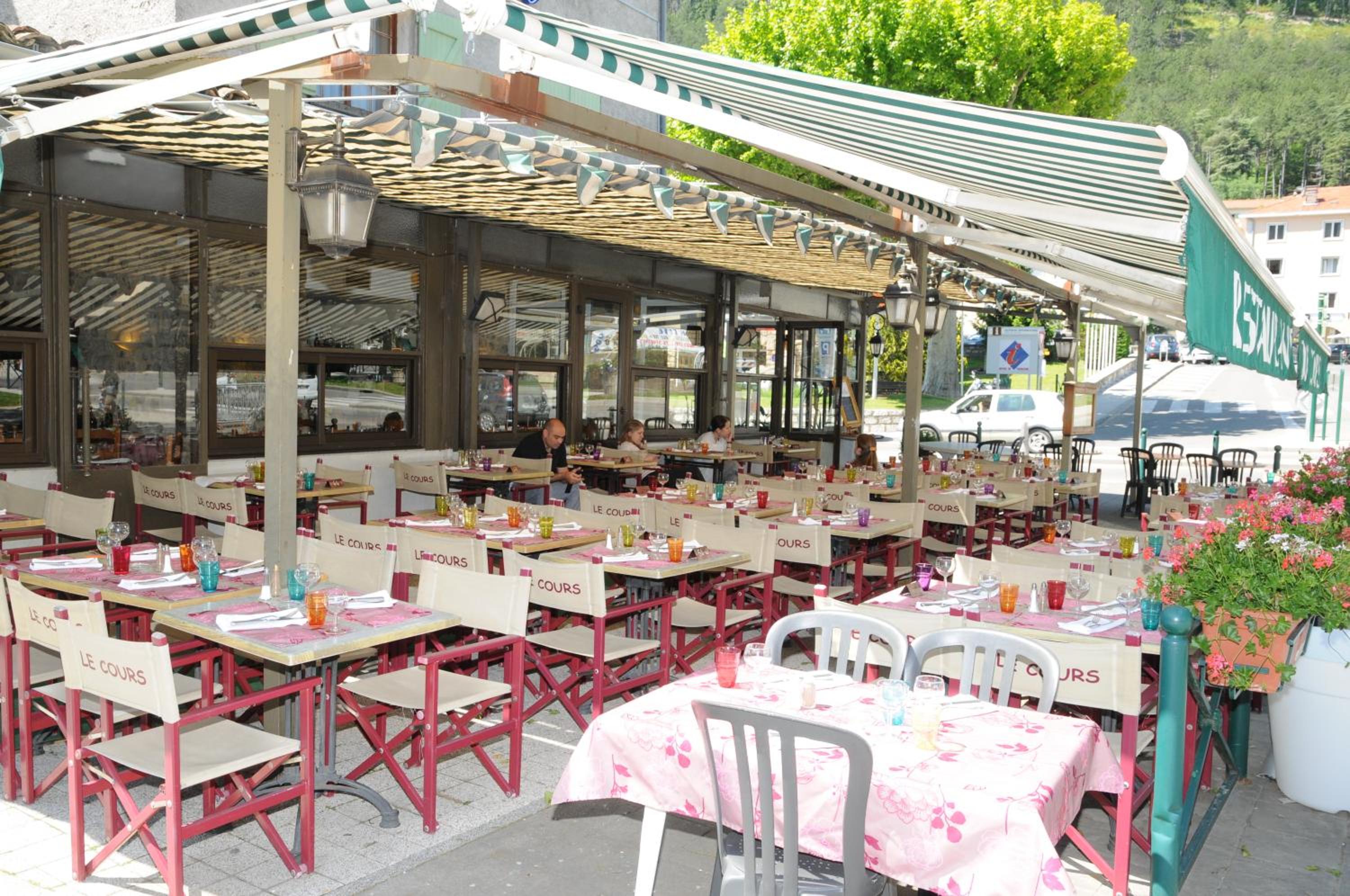 restaurant