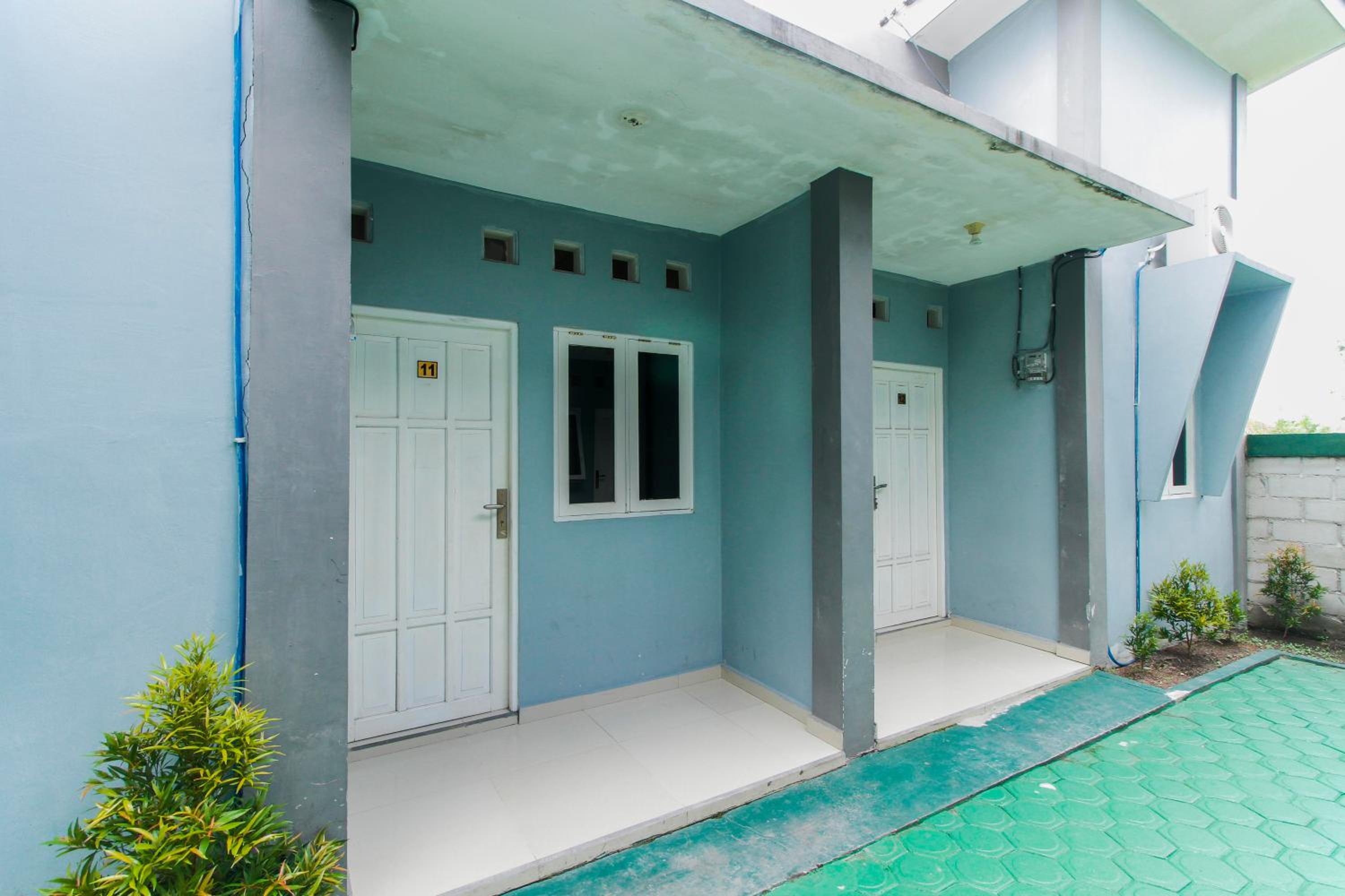 RedDoorz near Universitas Palangkaraya view 5