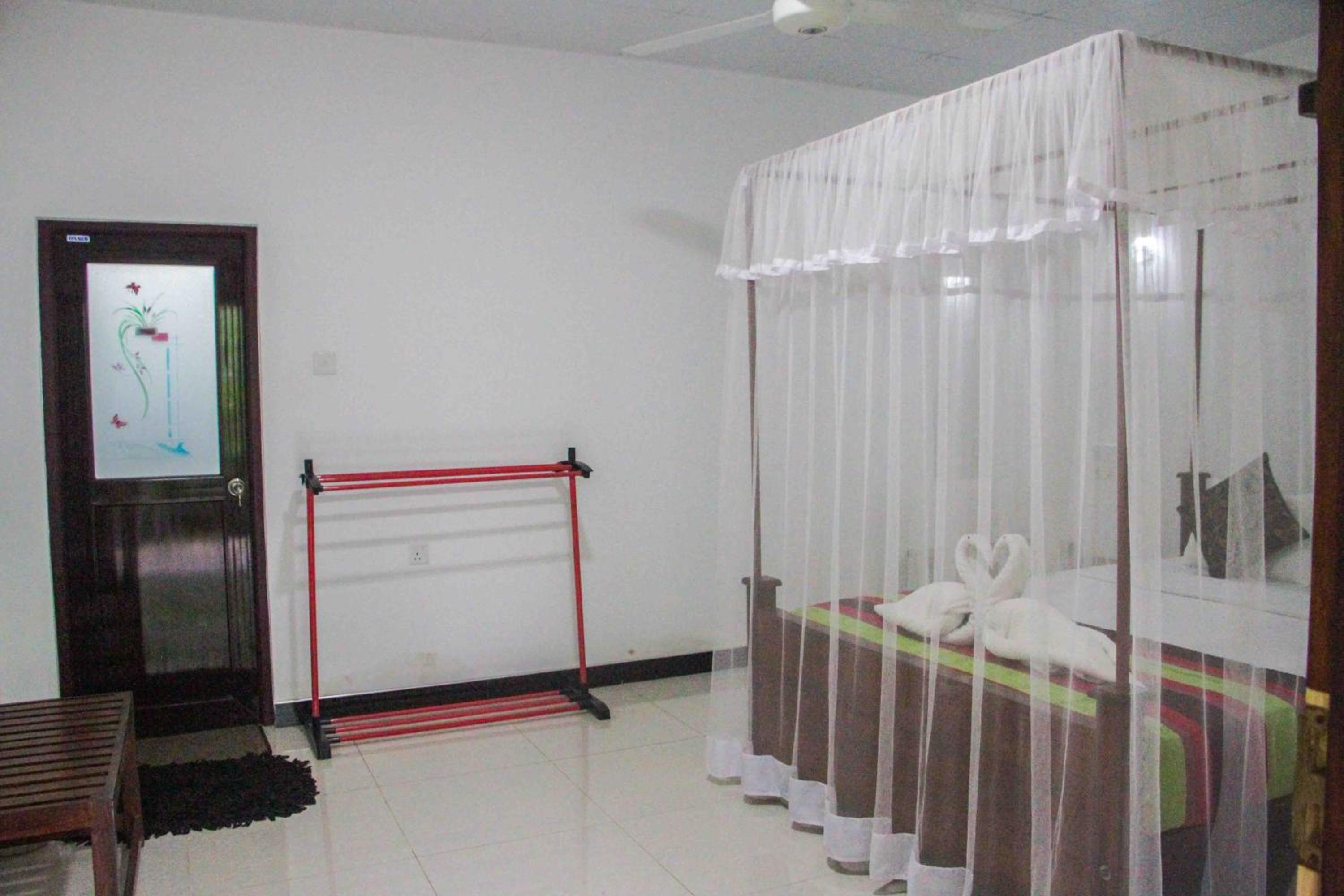 Photo 48