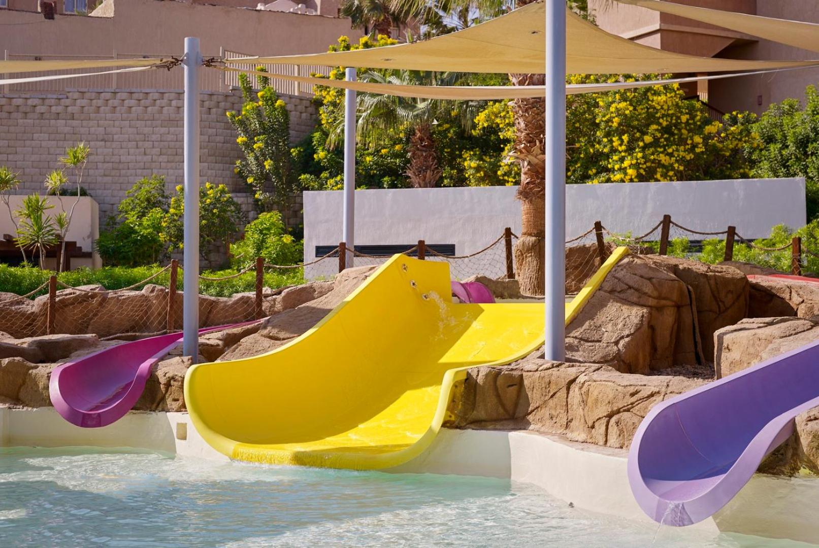 Coral Sea Holiday Resort & Aqua Park