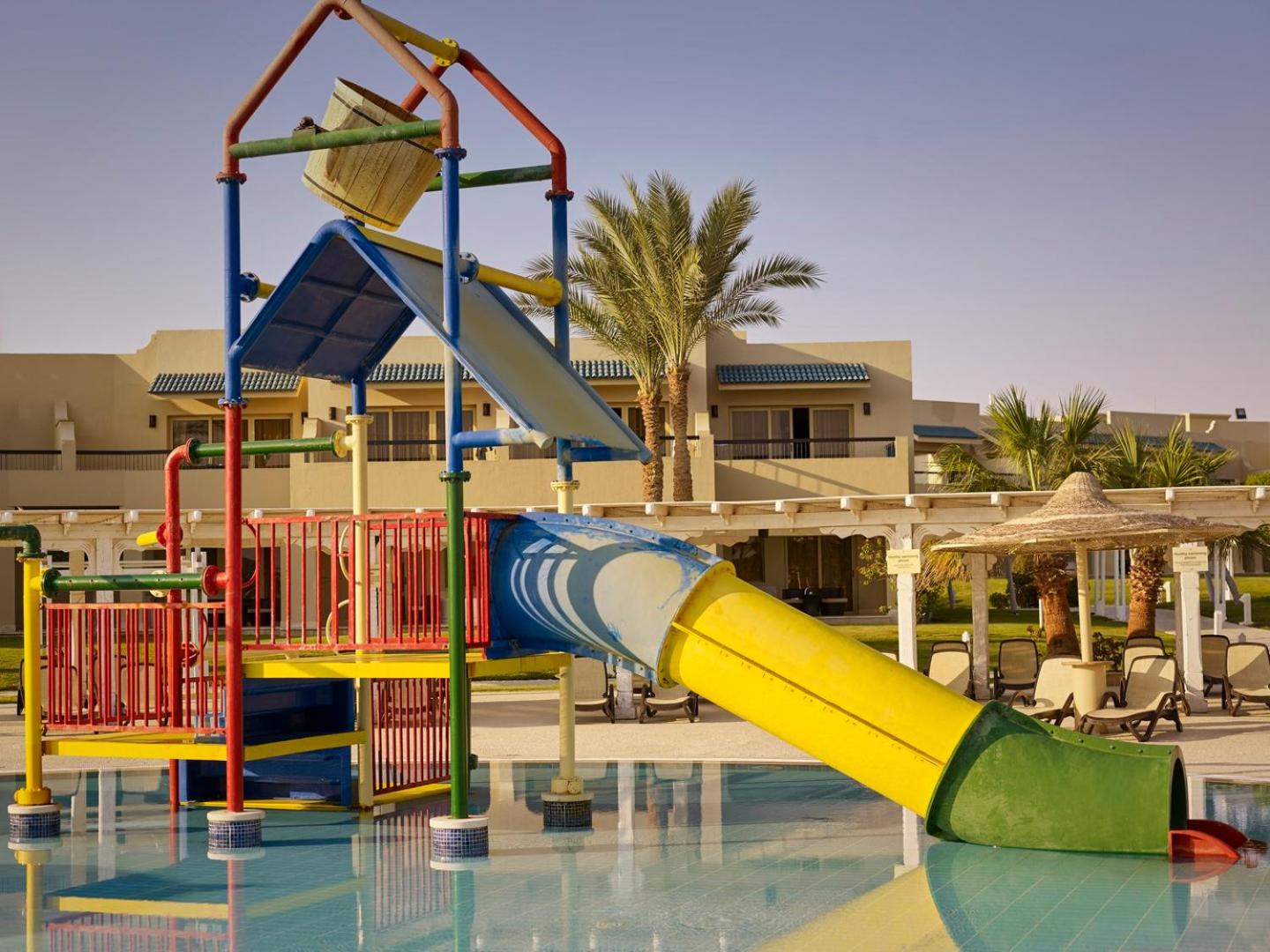 Coral Sea Holiday Resort & Aqua Park