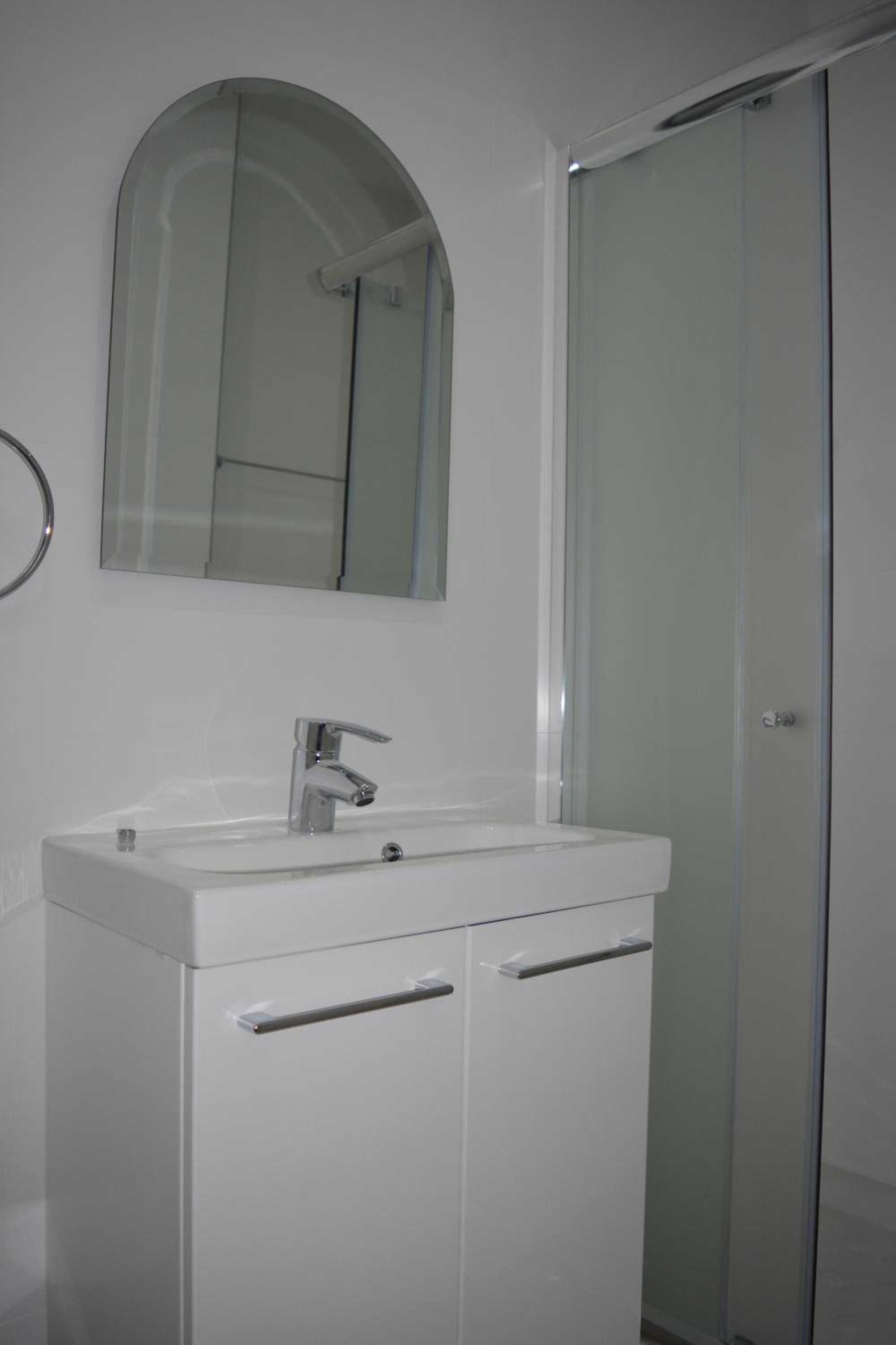 P.L Hermes Studios & Apartments