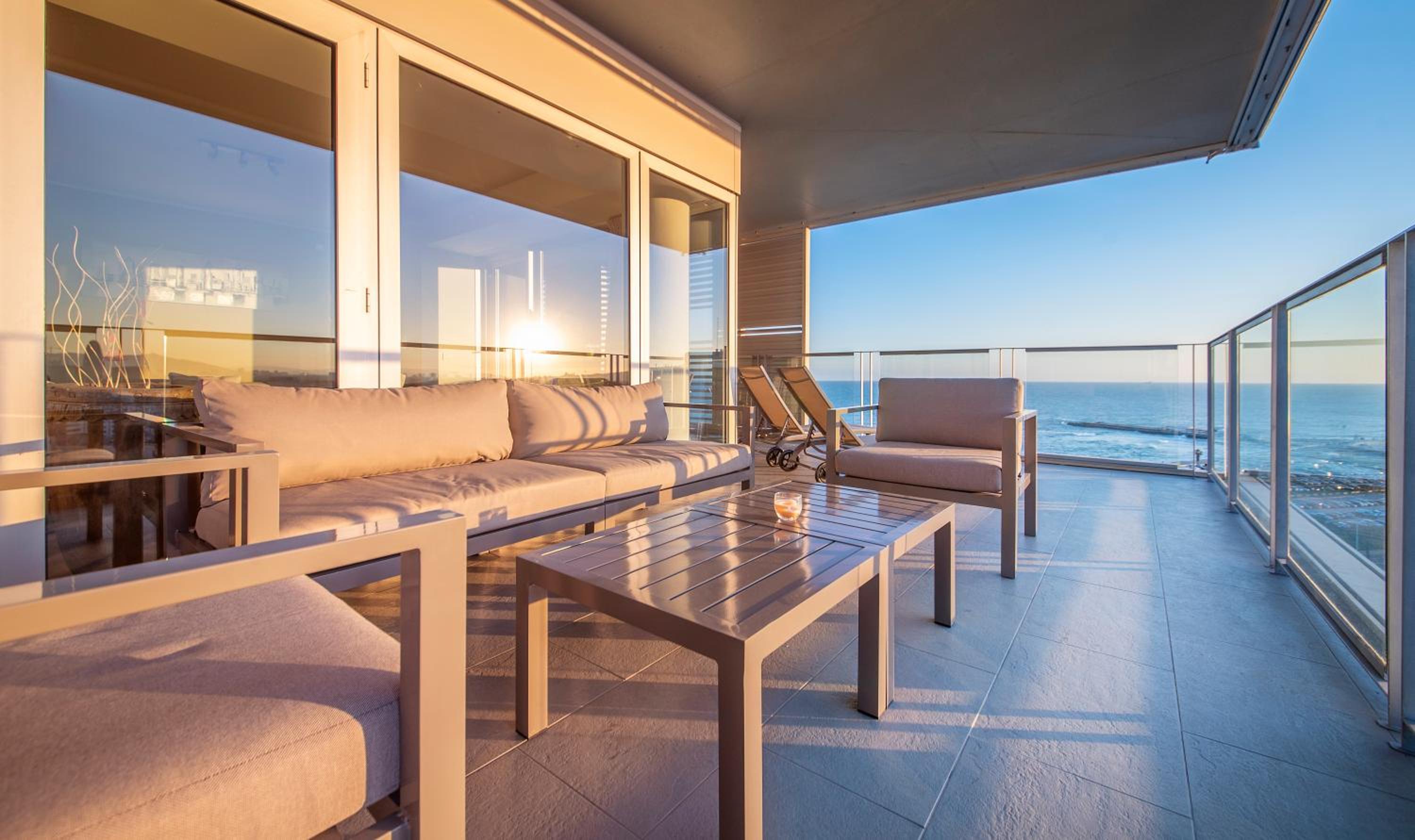 You Stylish Beach Apartments