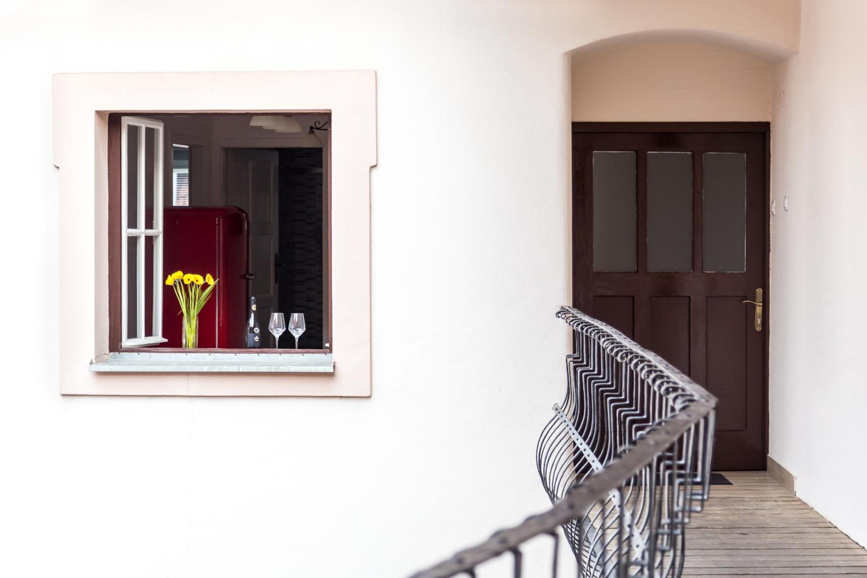 Barbo Palace Apartments and Rooms view 5