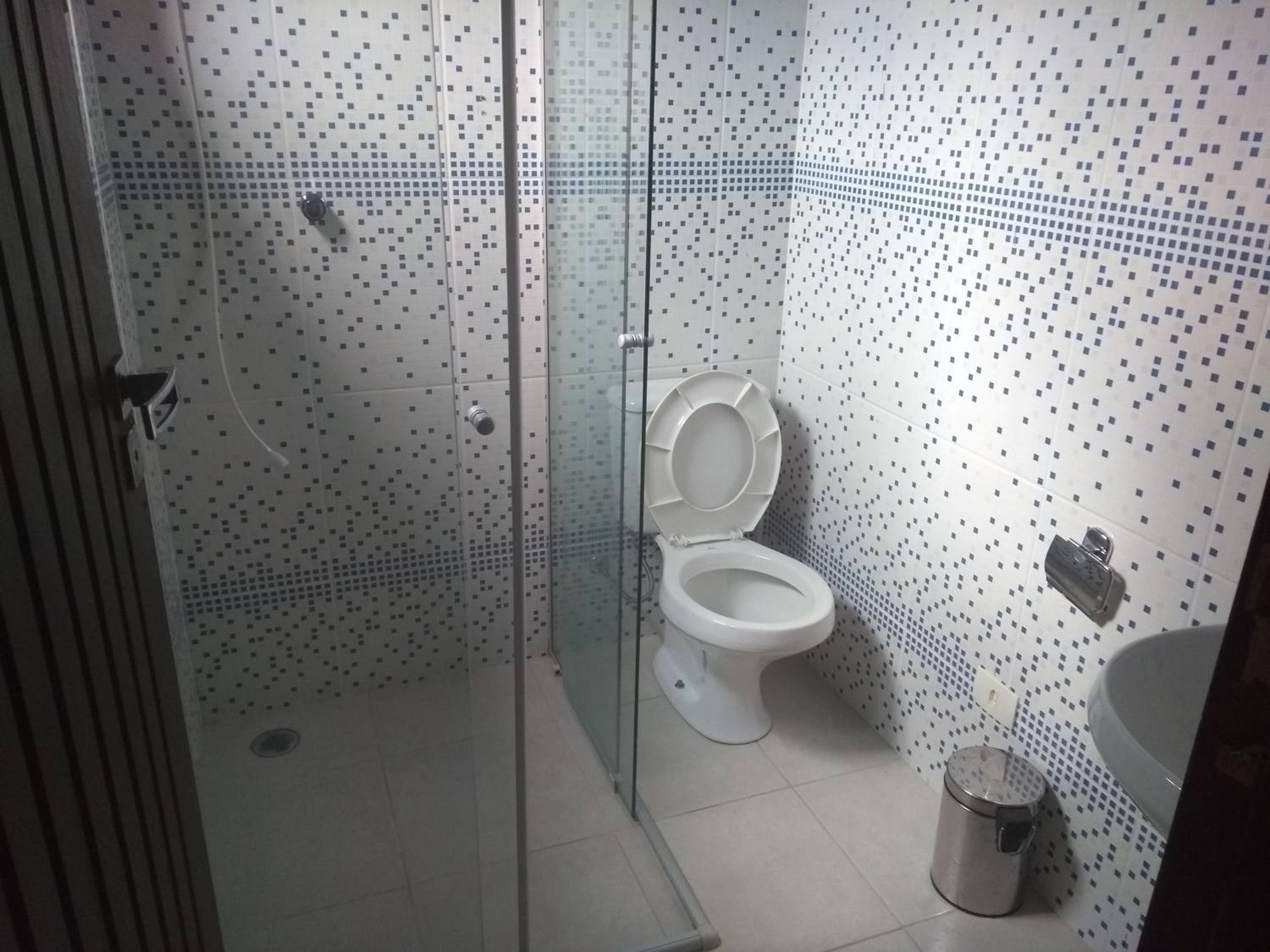 Hélio's Cháles