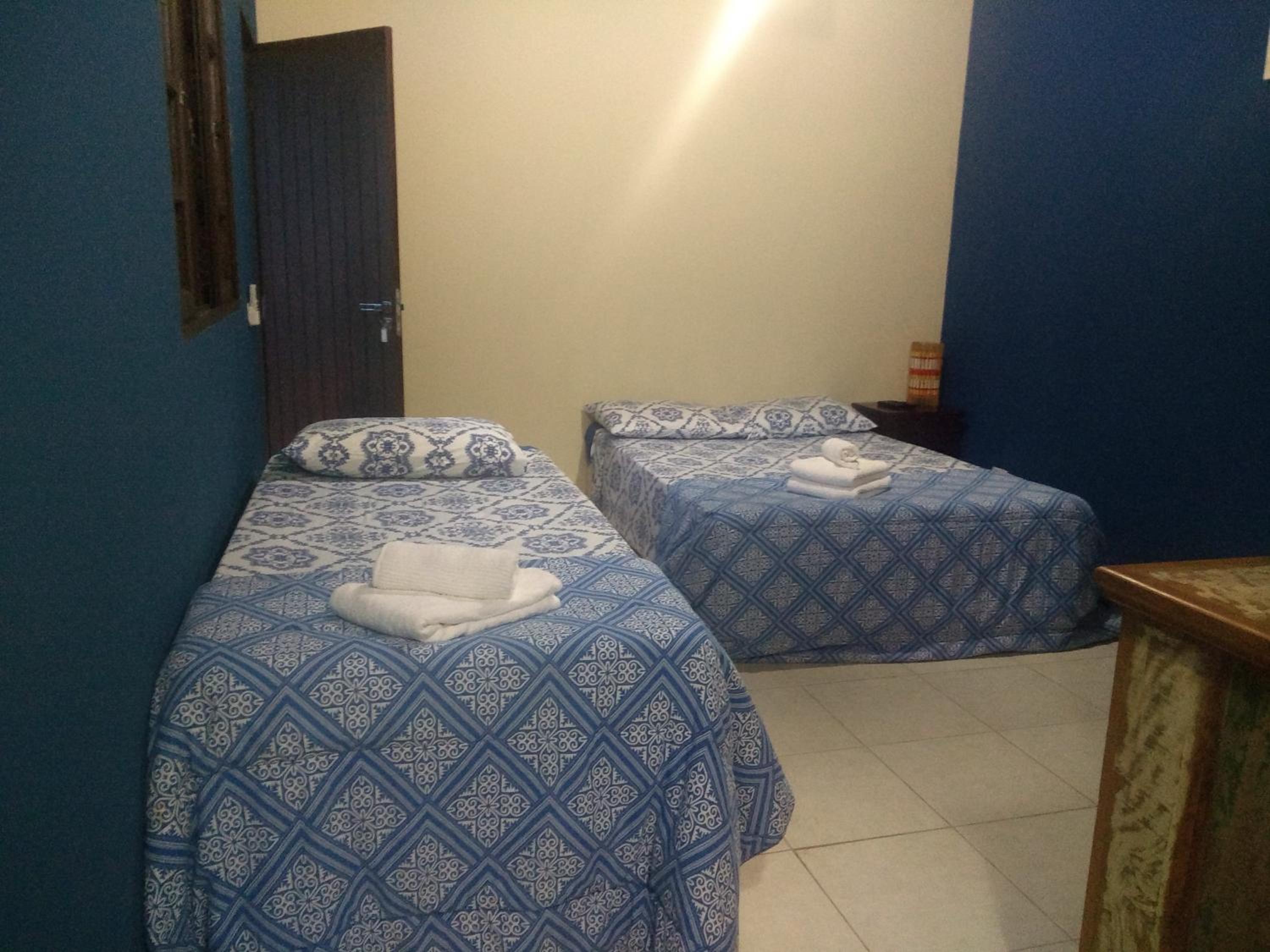 Hélio's Cháles