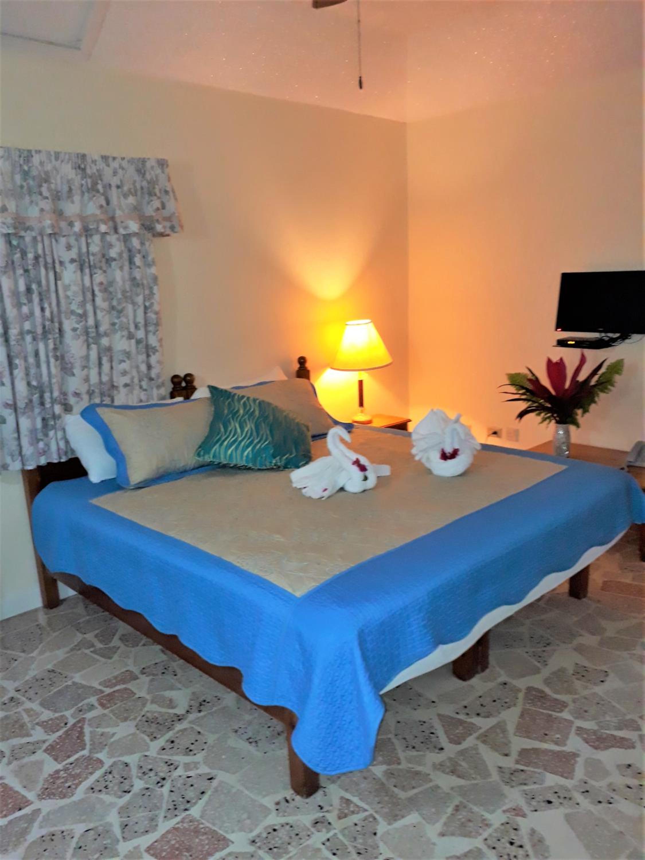 Paradise Inn