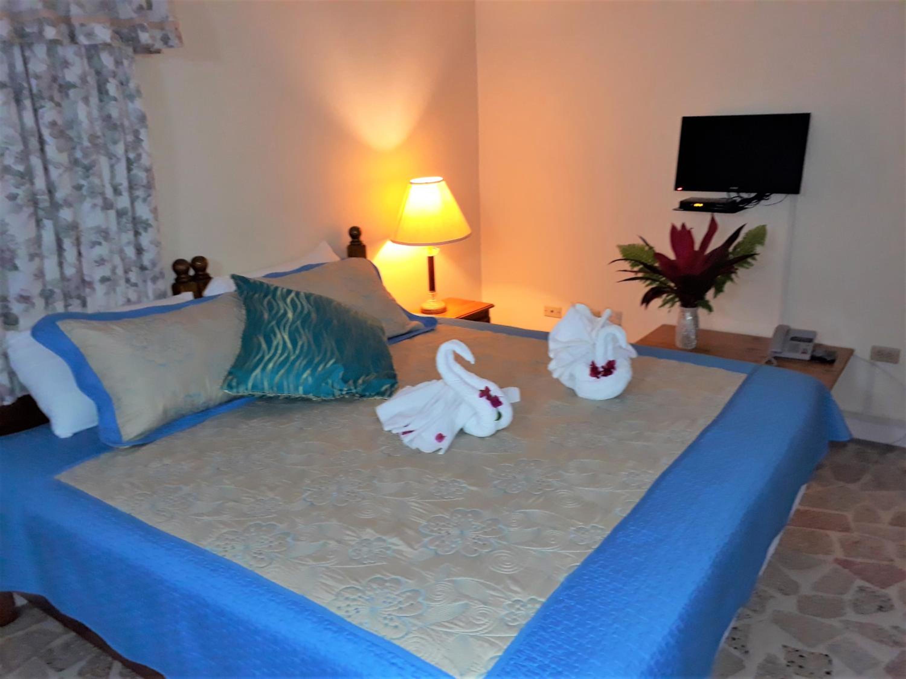Paradise Inn